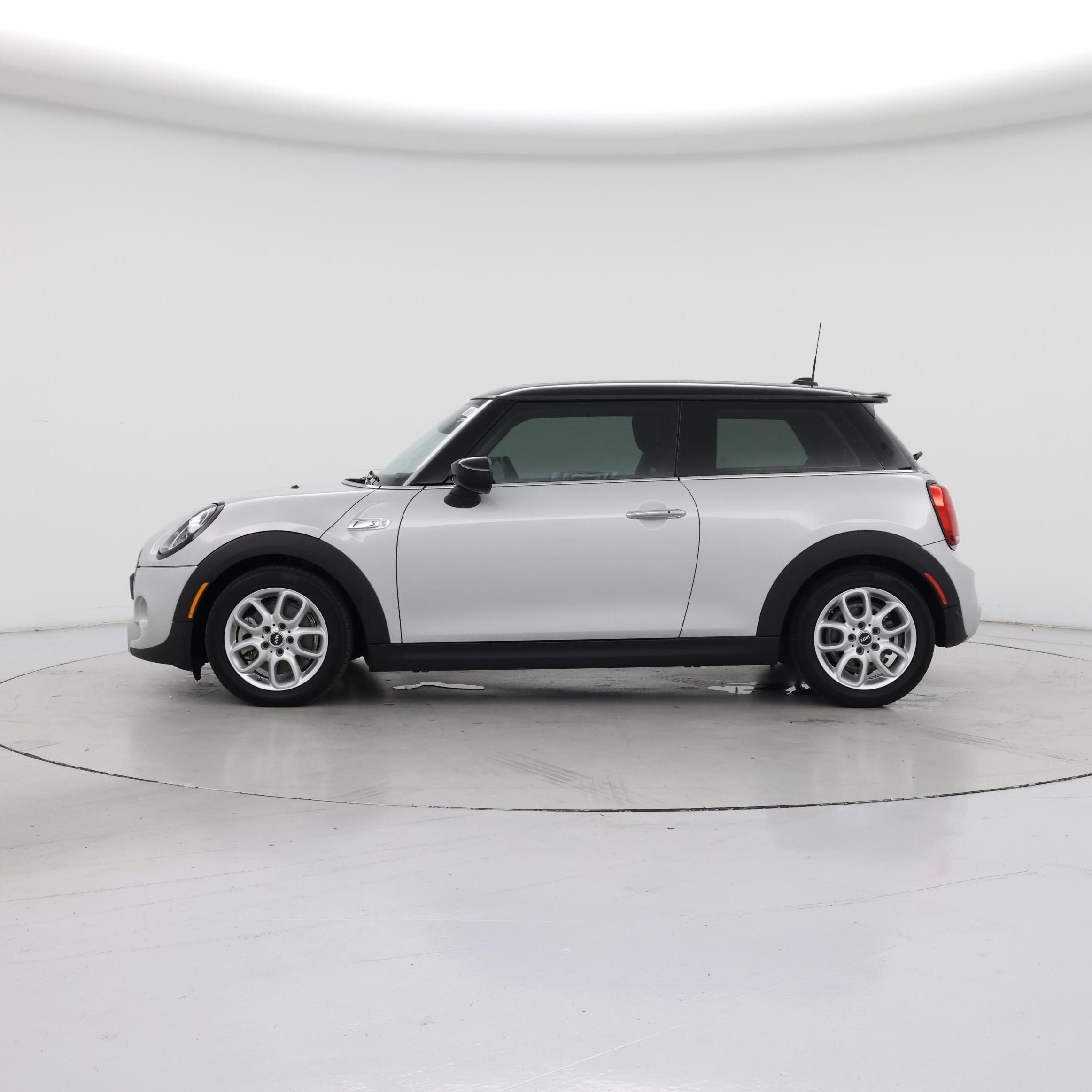 Thumbnail: 2021 MINI Cooper Hardtop - 3