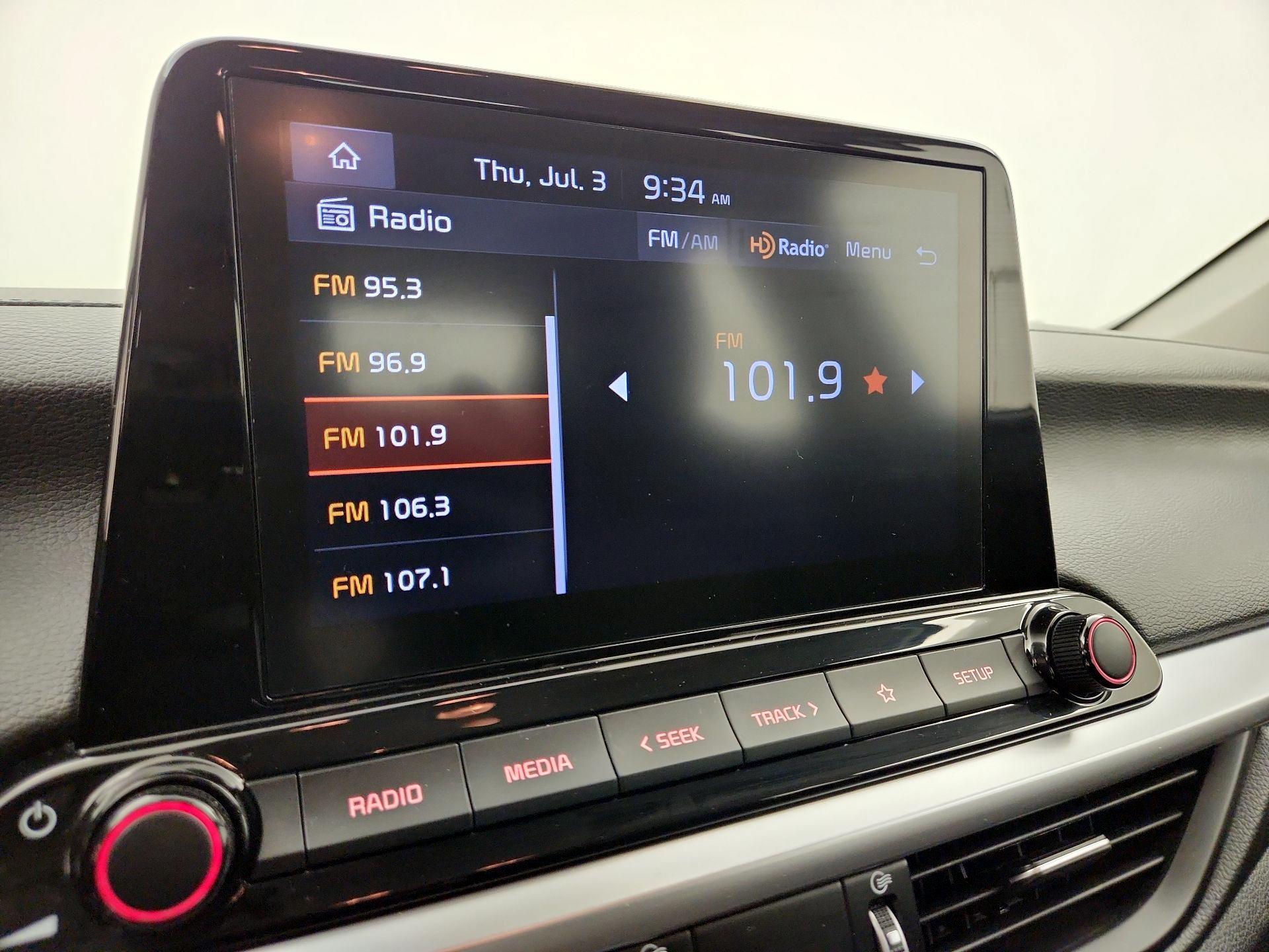 Thumbnail: 2023 Kia Forte - 15