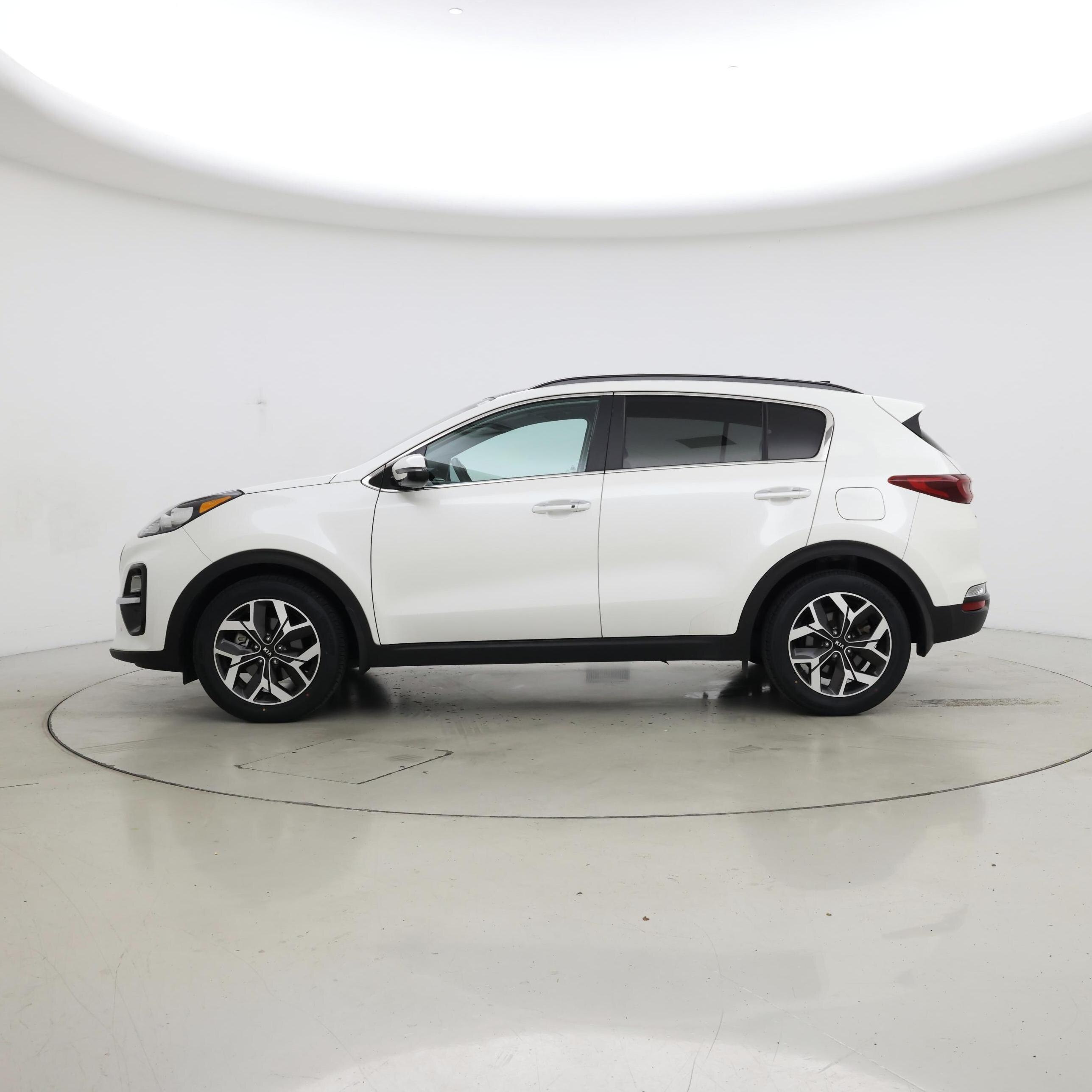 Thumbnail: 2020 Kia Sportage - 3