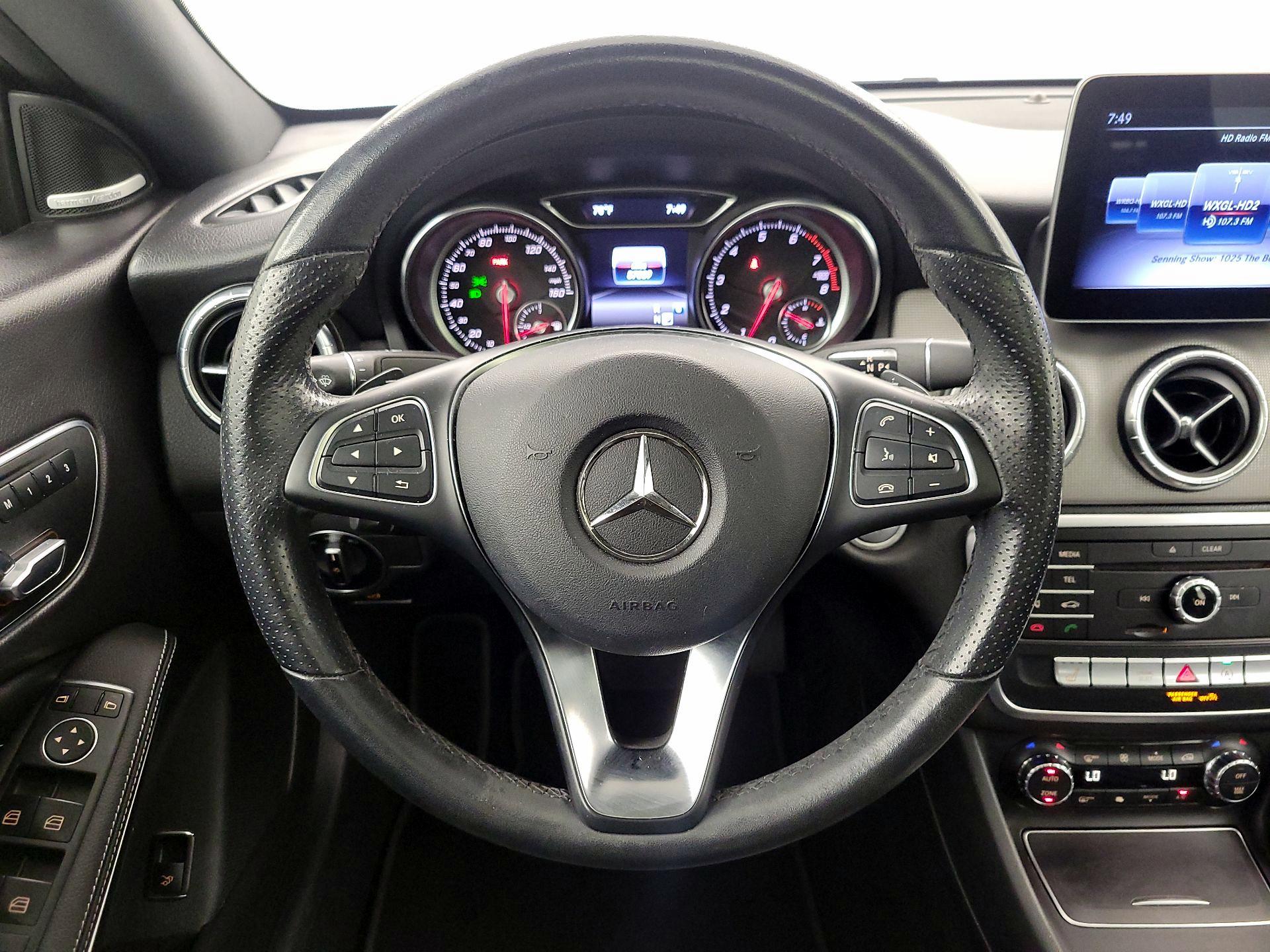 Thumbnail: 2019 Mercedes-Benz CLA - 10