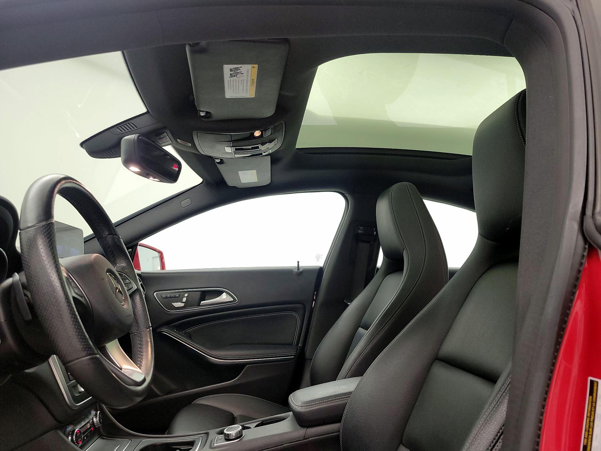 Thumbnail: 2019 Mercedes-Benz CLA - 19