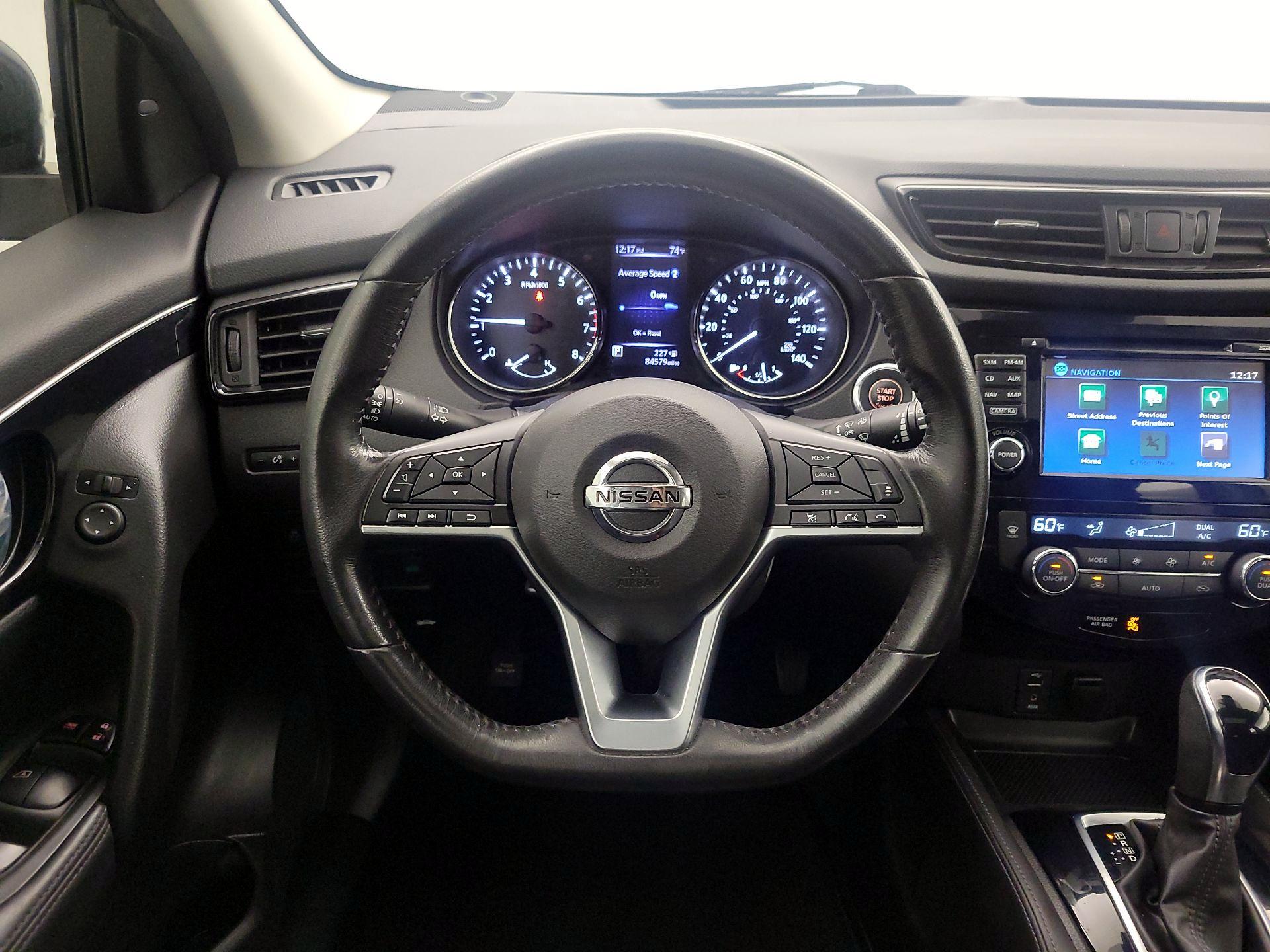 Thumbnail: 2018 Nissan Rogue - 10
