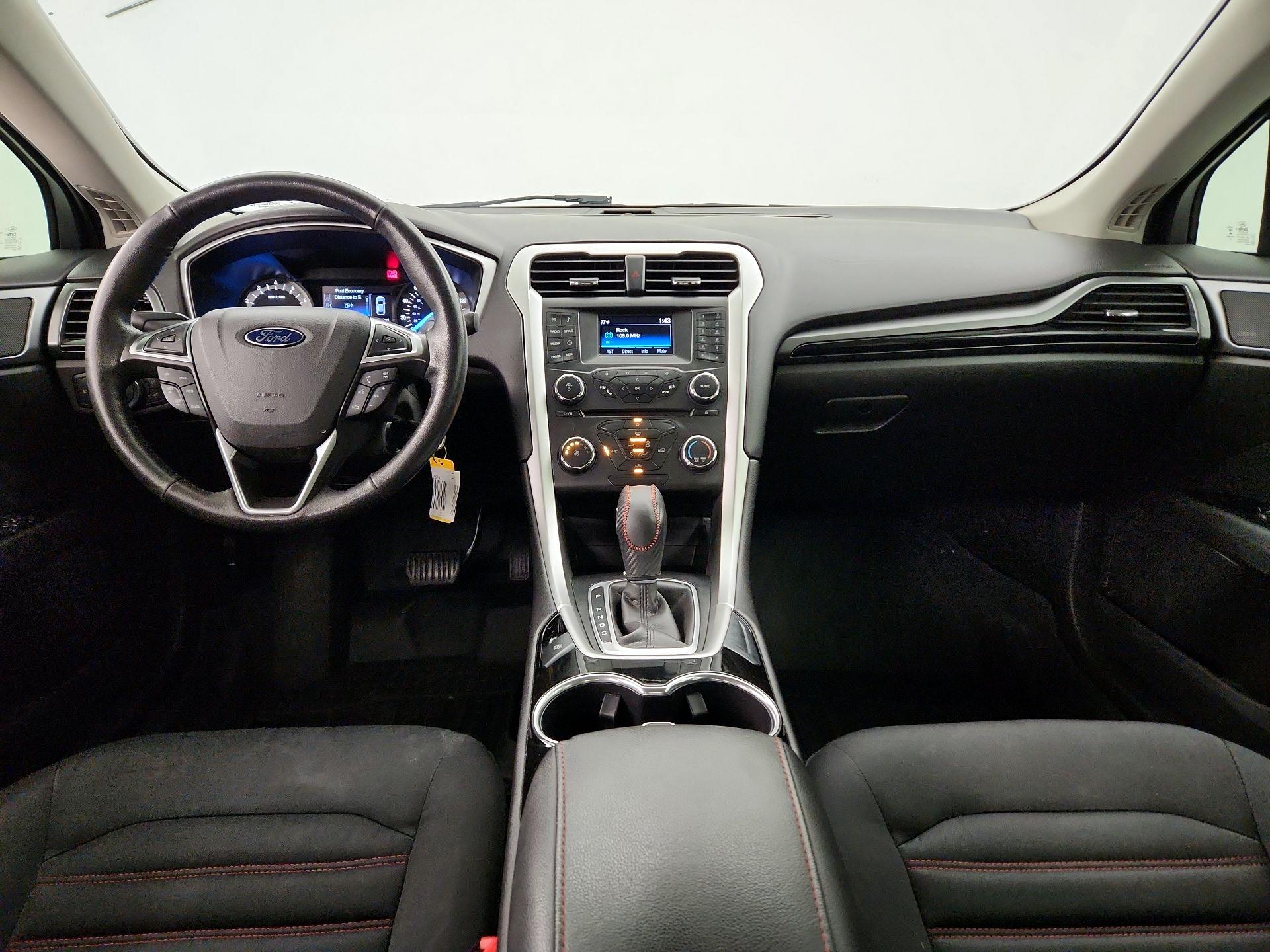 Thumbnail: 2016 Ford Fusion - 9