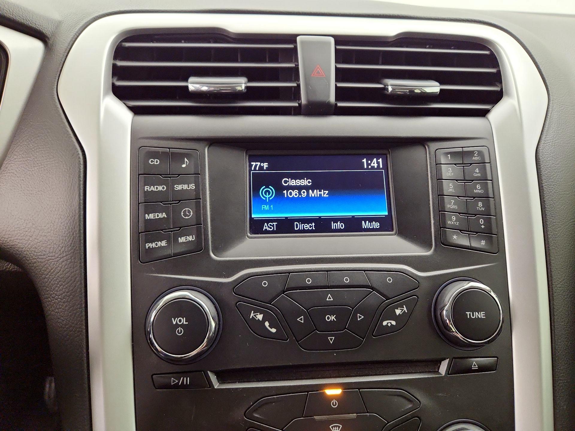 Thumbnail: 2016 Ford Fusion - 15