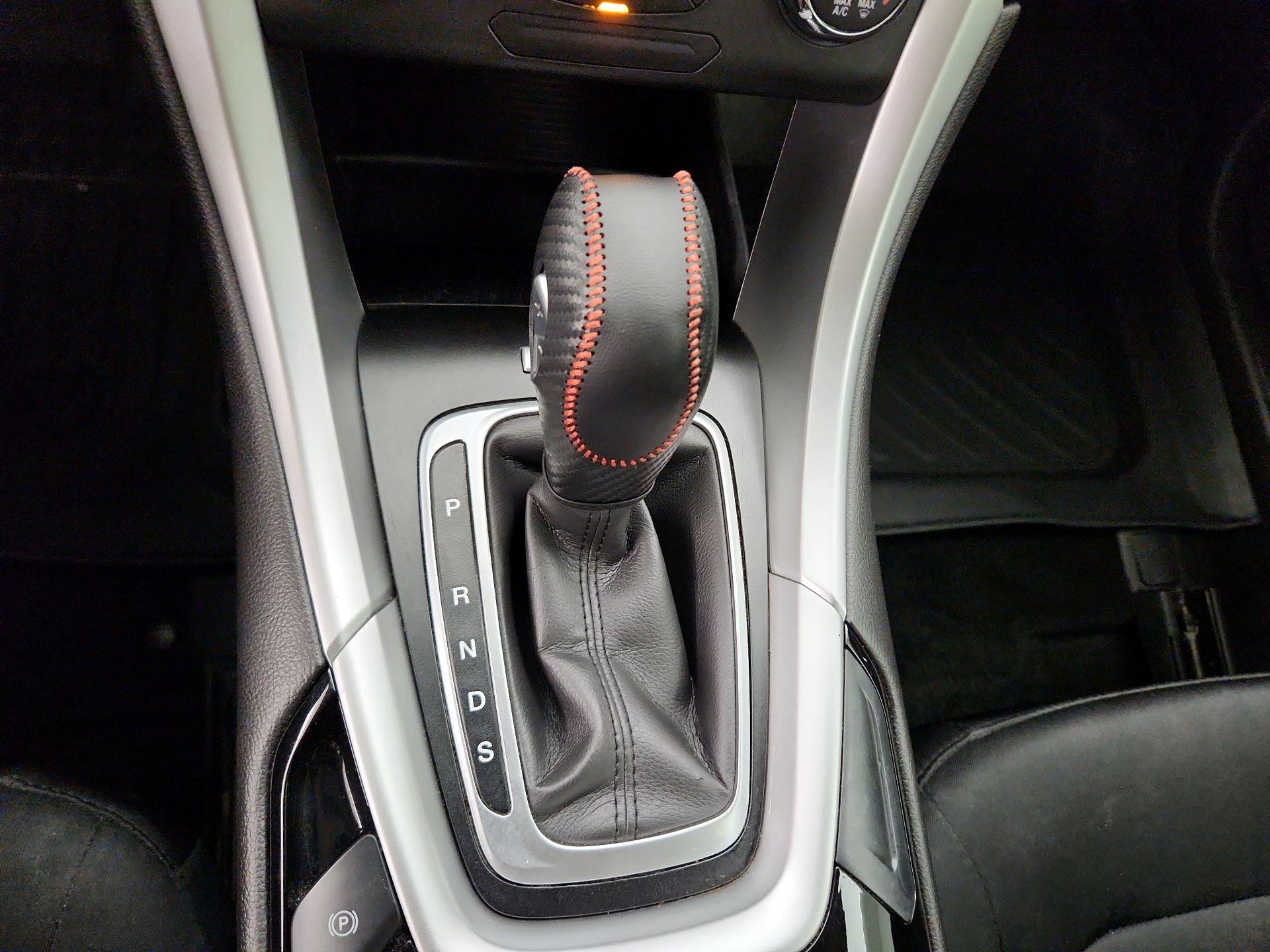 Thumbnail: 2016 Ford Fusion - 17