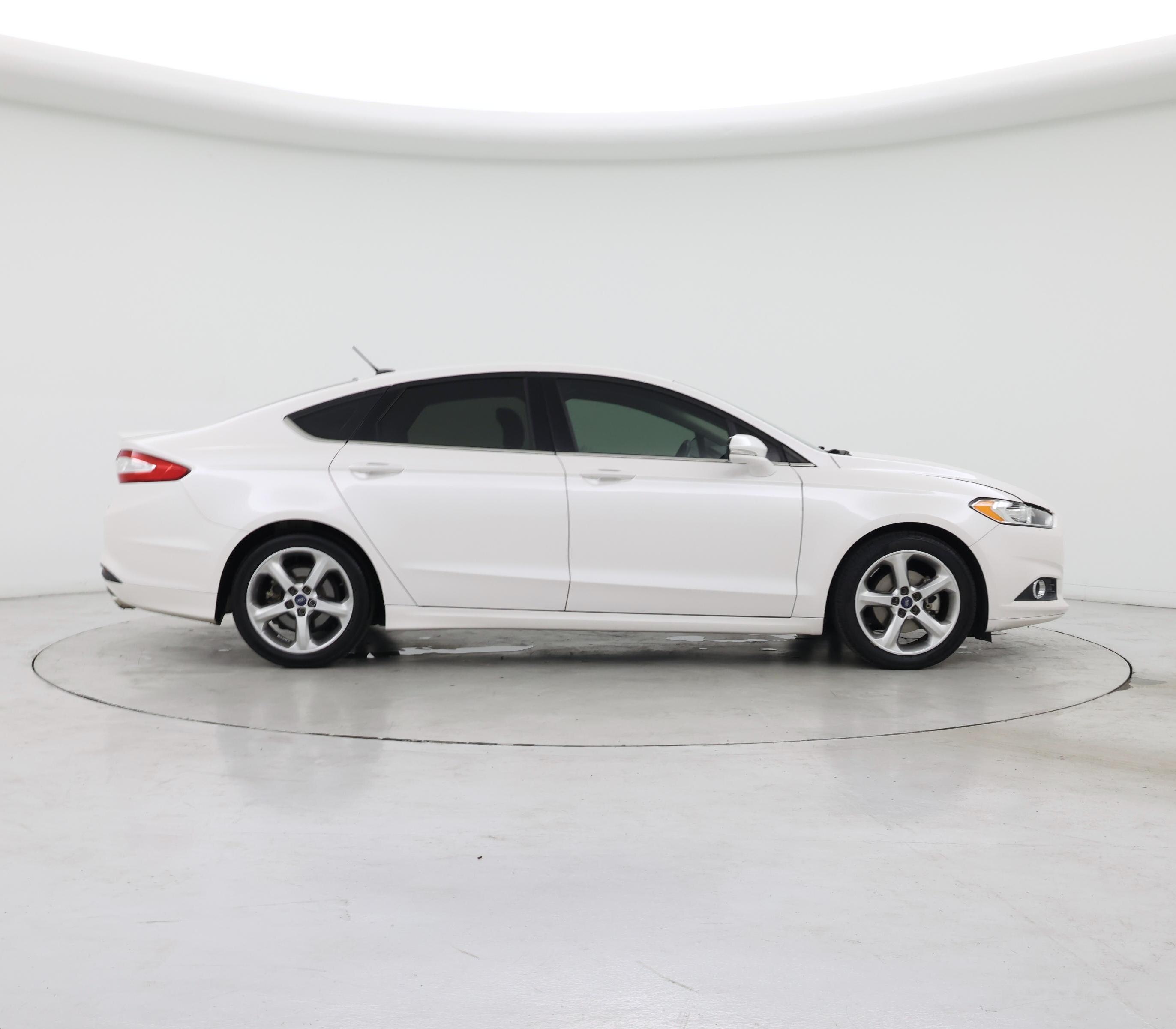 Thumbnail: 2016 Ford Fusion - 7