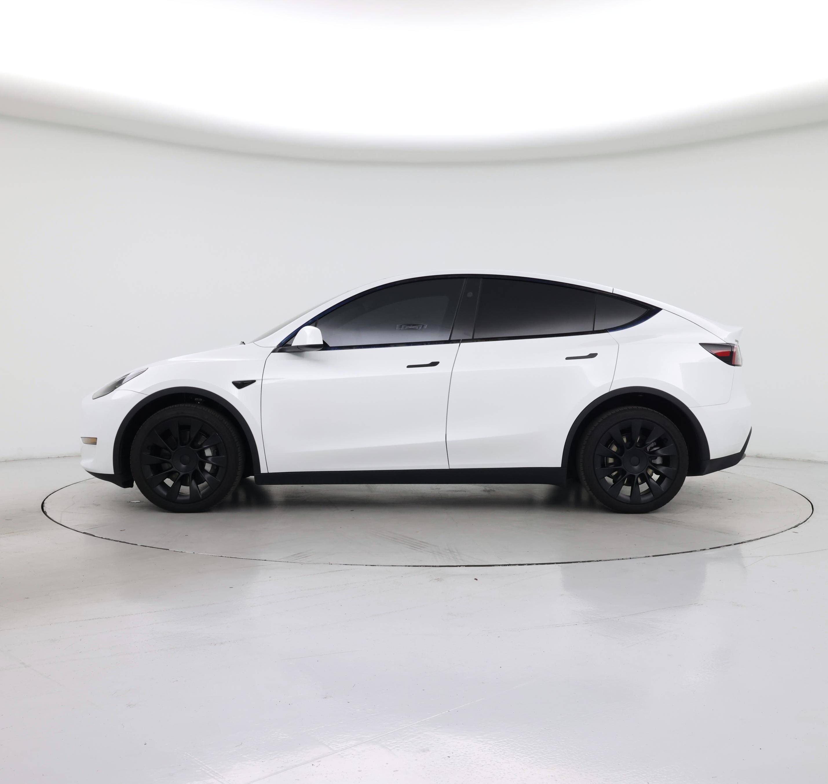 Thumbnail: 2024 Tesla Model Y - 3