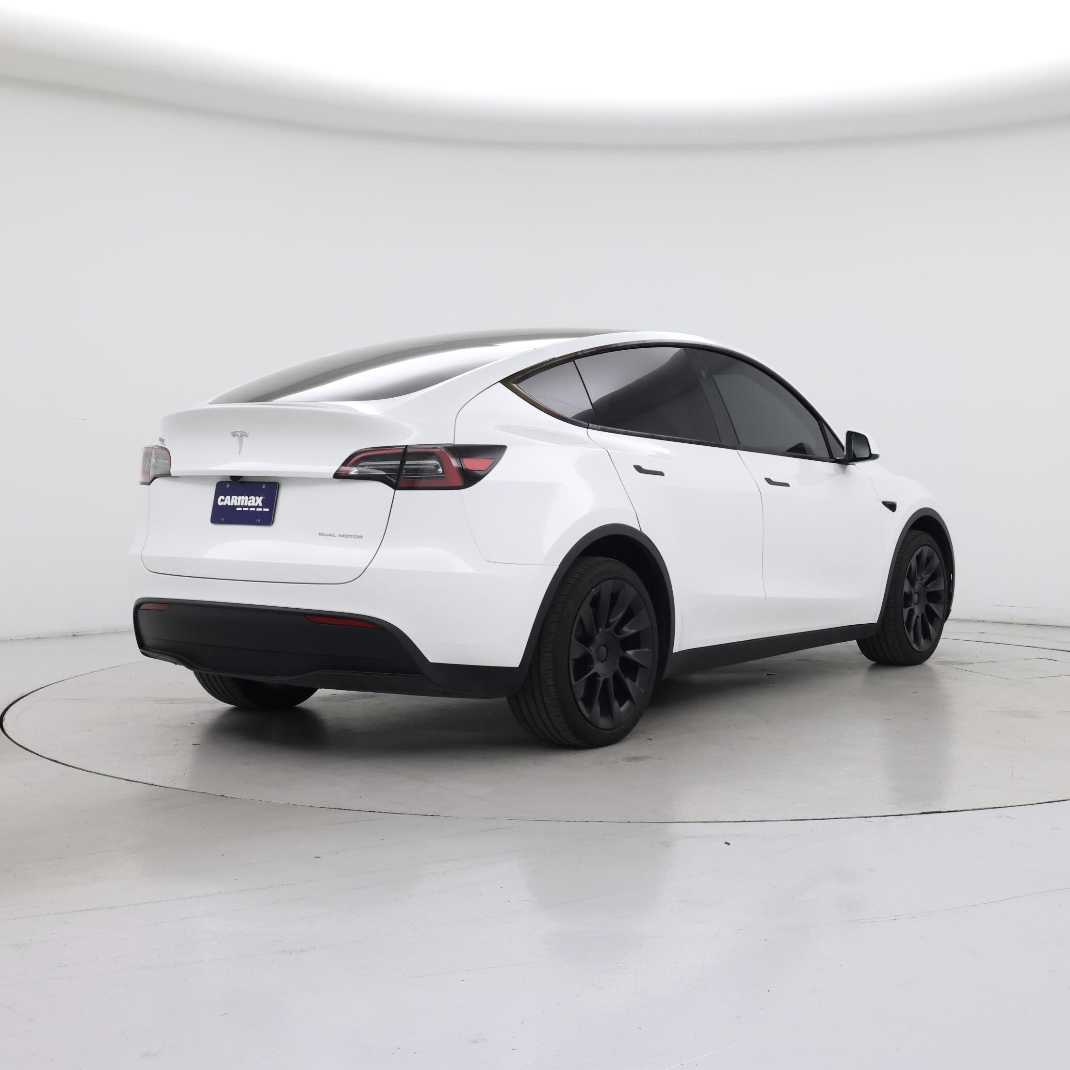 Thumbnail: 2024 Tesla Model Y - 8