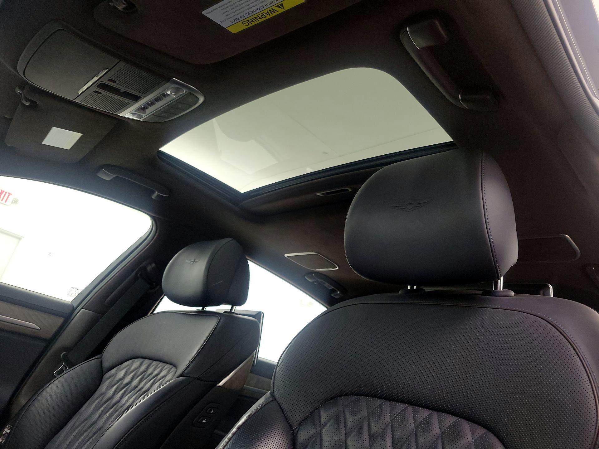 Thumbnail: 2021 Genesis G90 - 20