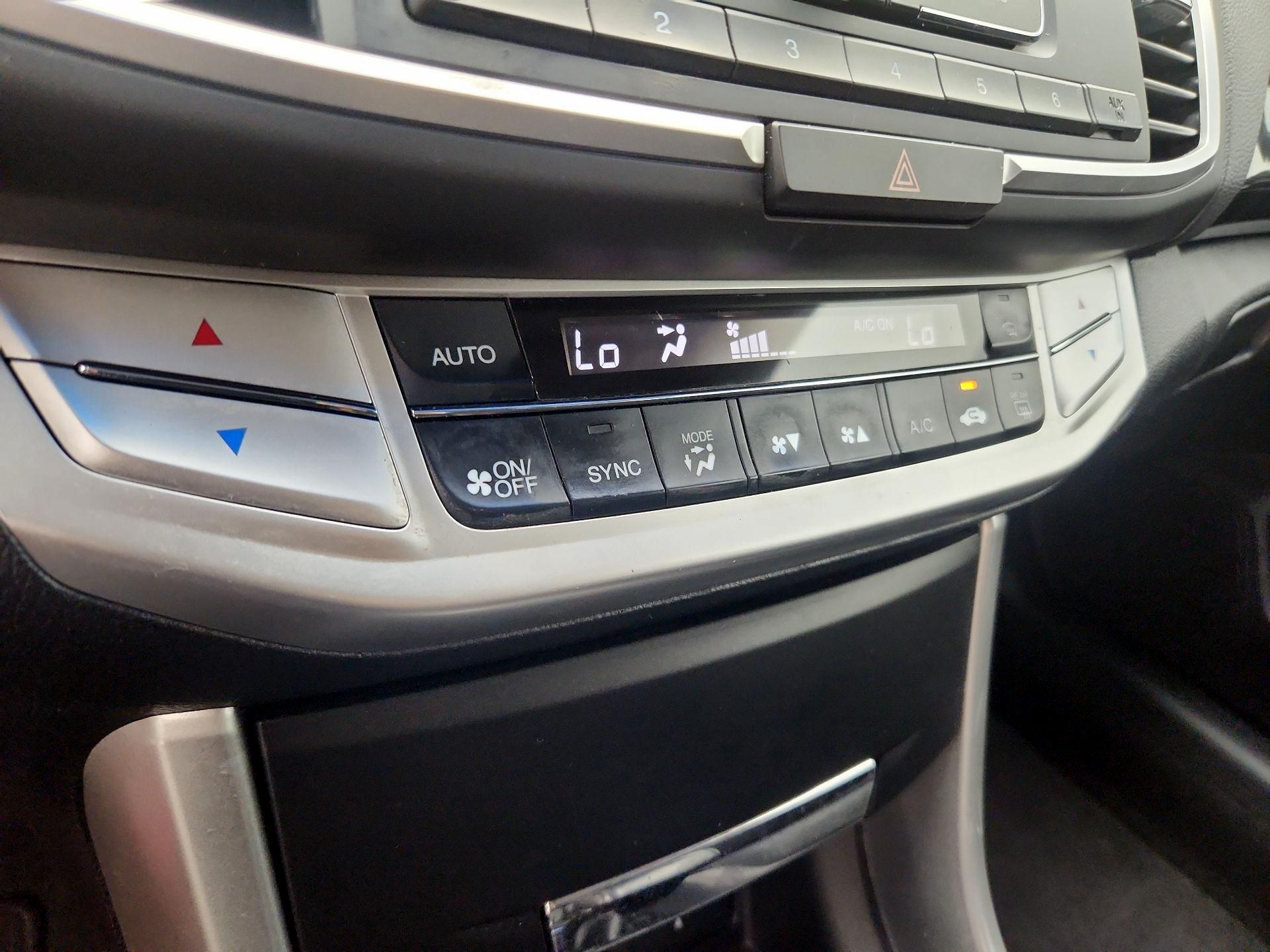 Thumbnail: 2013 Honda Accord - 16
