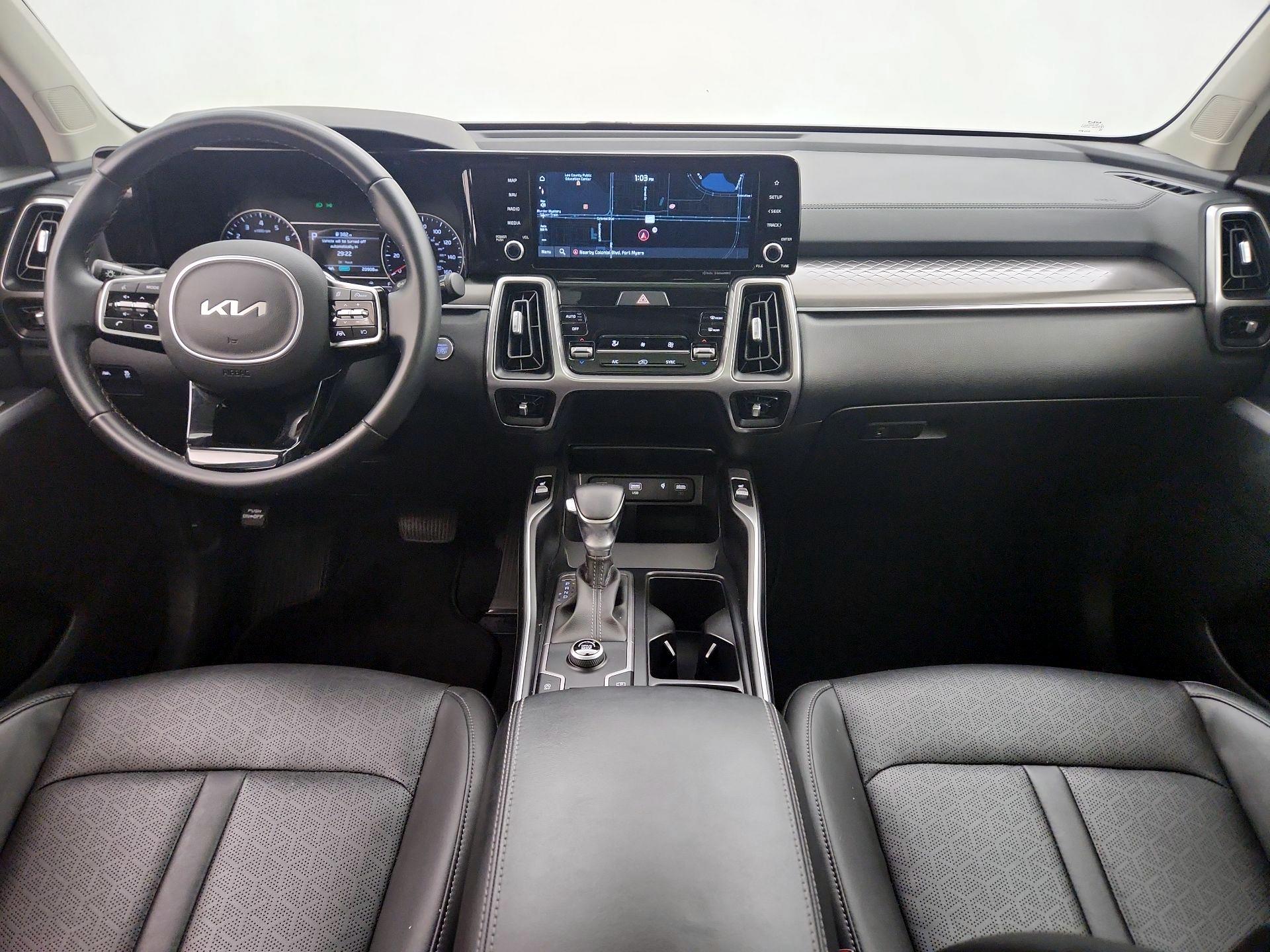 Thumbnail: 2023 Kia Sorento - 9