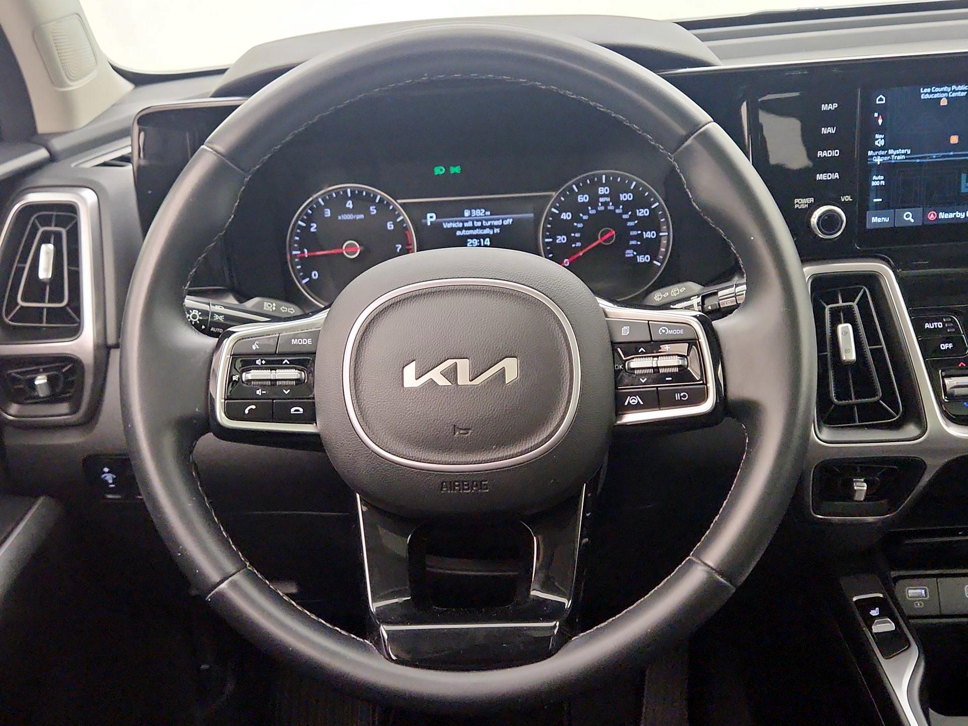 Thumbnail: 2023 Kia Sorento - 10
