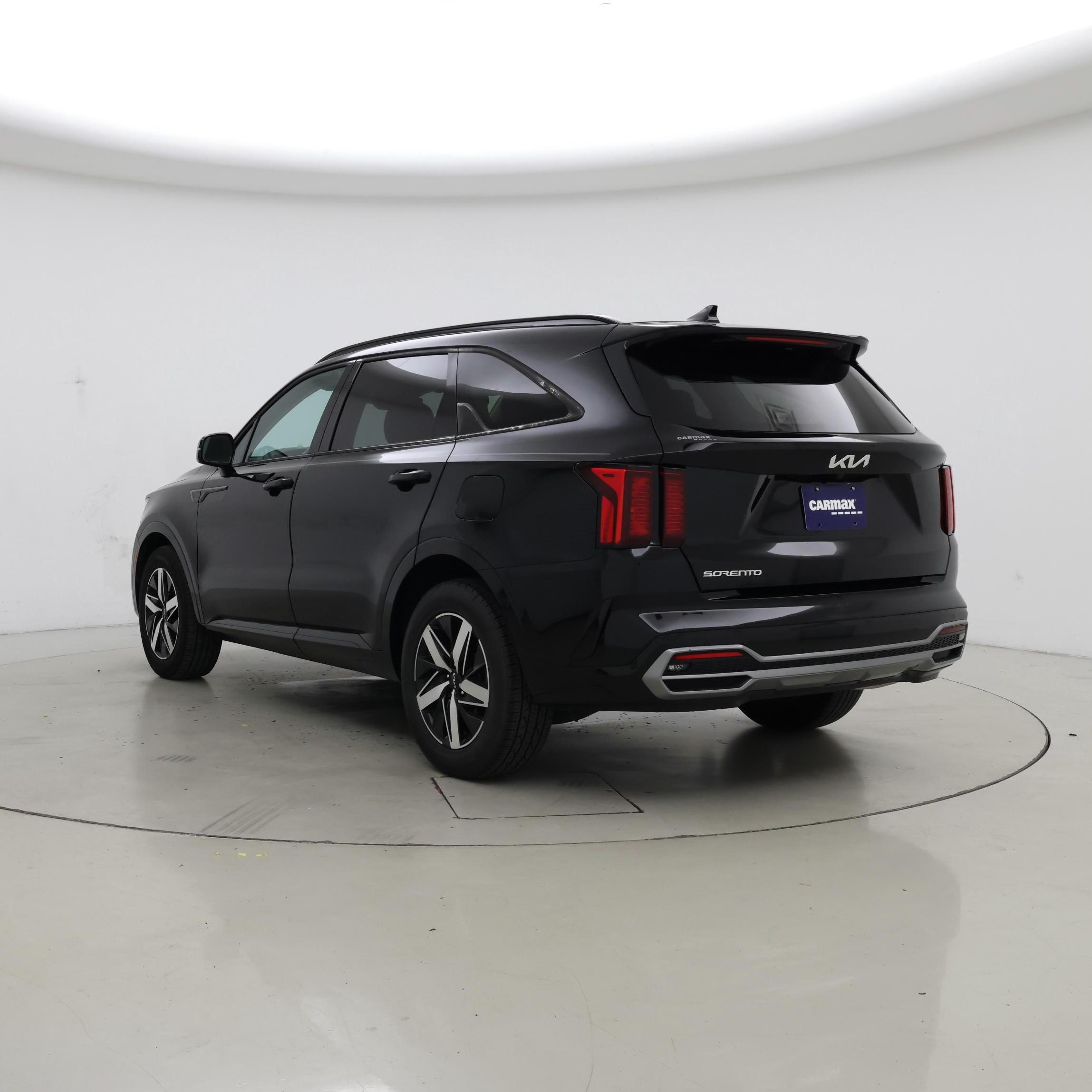 Thumbnail: 2023 Kia Sorento - 2