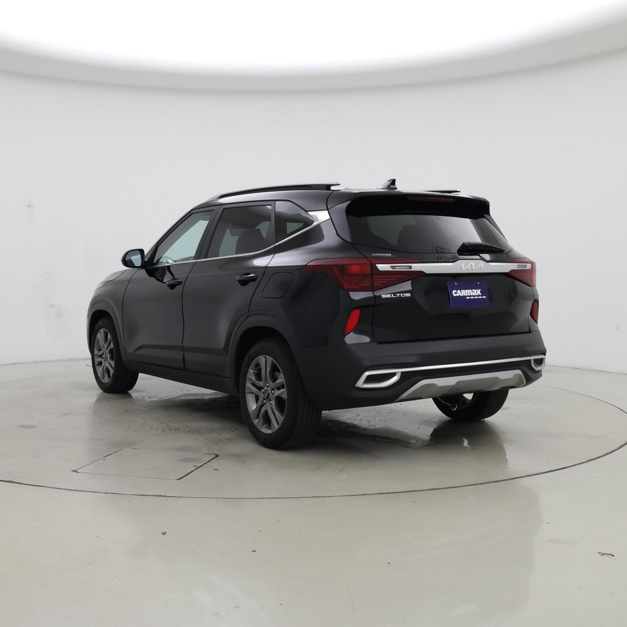 Thumbnail: 2023 Kia Seltos - 2