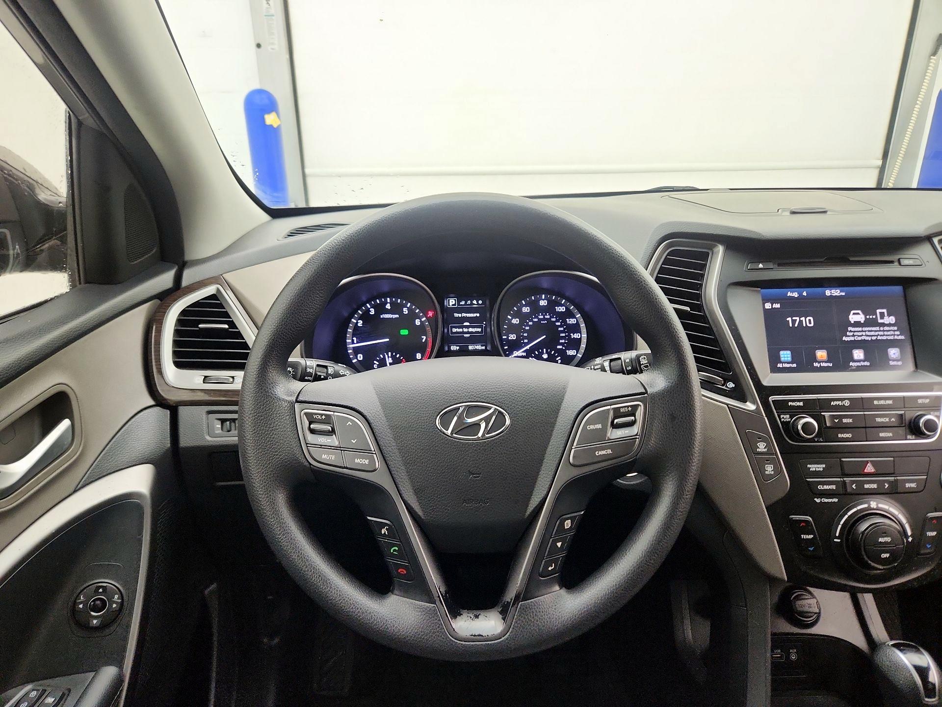Thumbnail: 2018 Hyundai Santa Fe - 10
