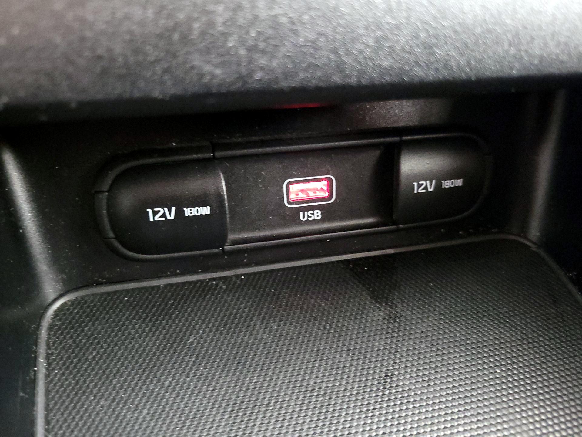 Thumbnail: 2023 Kia Forte - 18