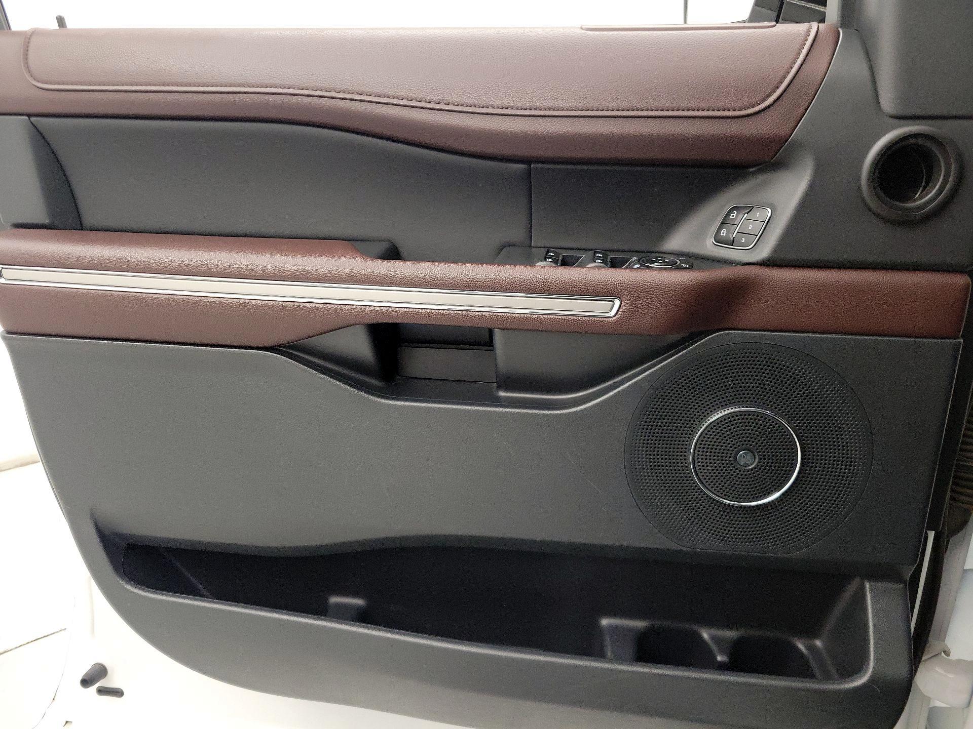 Thumbnail: 2023 Ford Expedition - 12