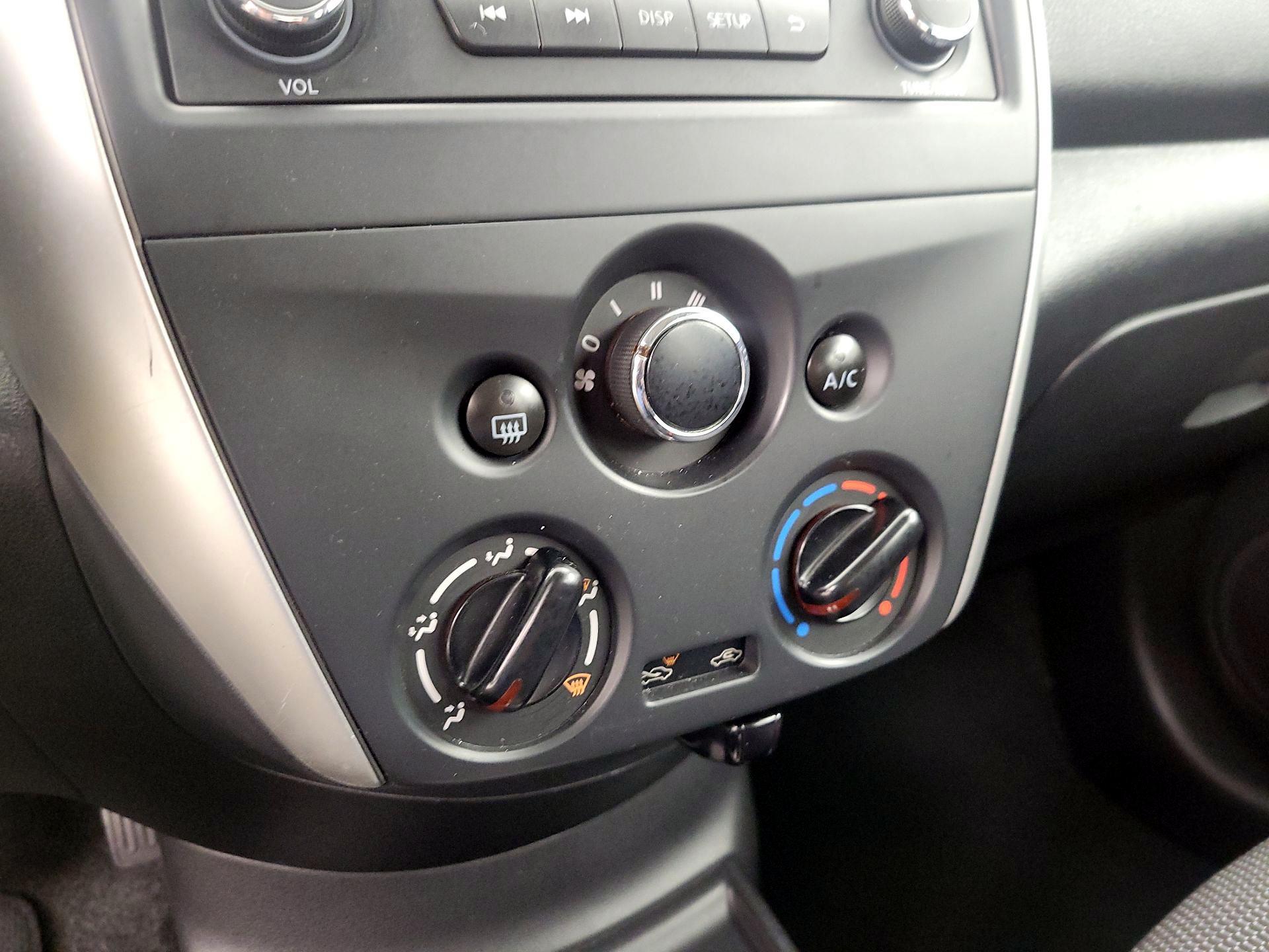 Thumbnail: 2016 Nissan Versa - 15