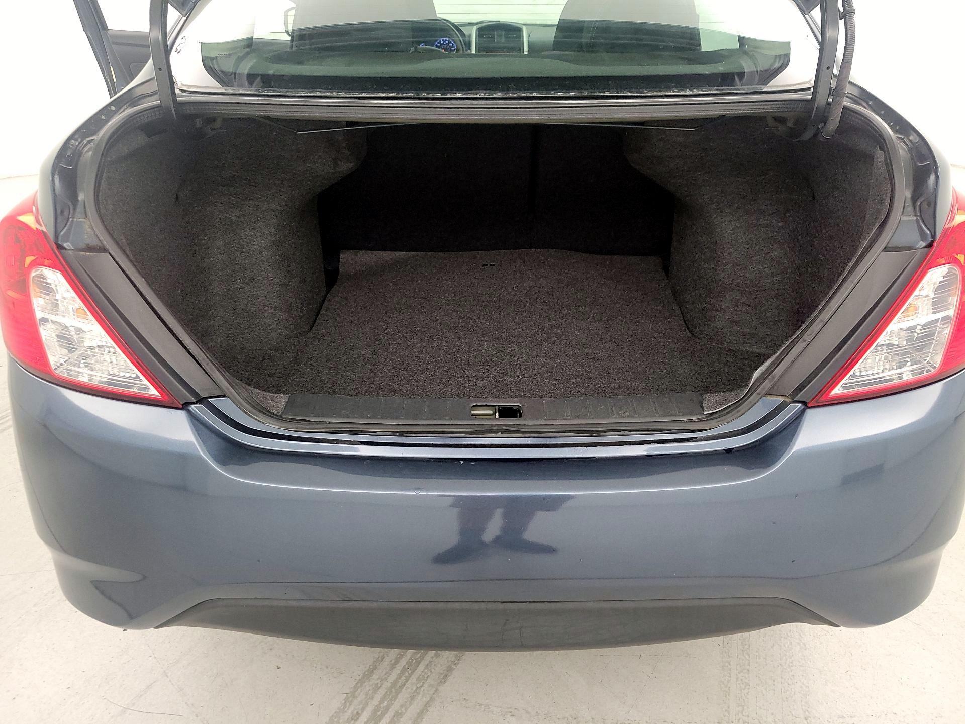 Thumbnail: 2016 Nissan Versa - 19