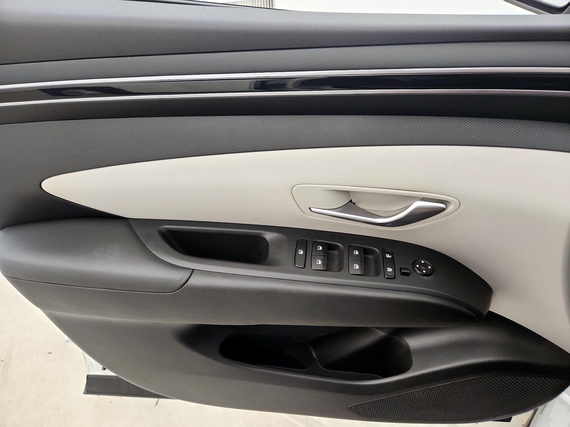Thumbnail: 2023 Hyundai Tucson - 12