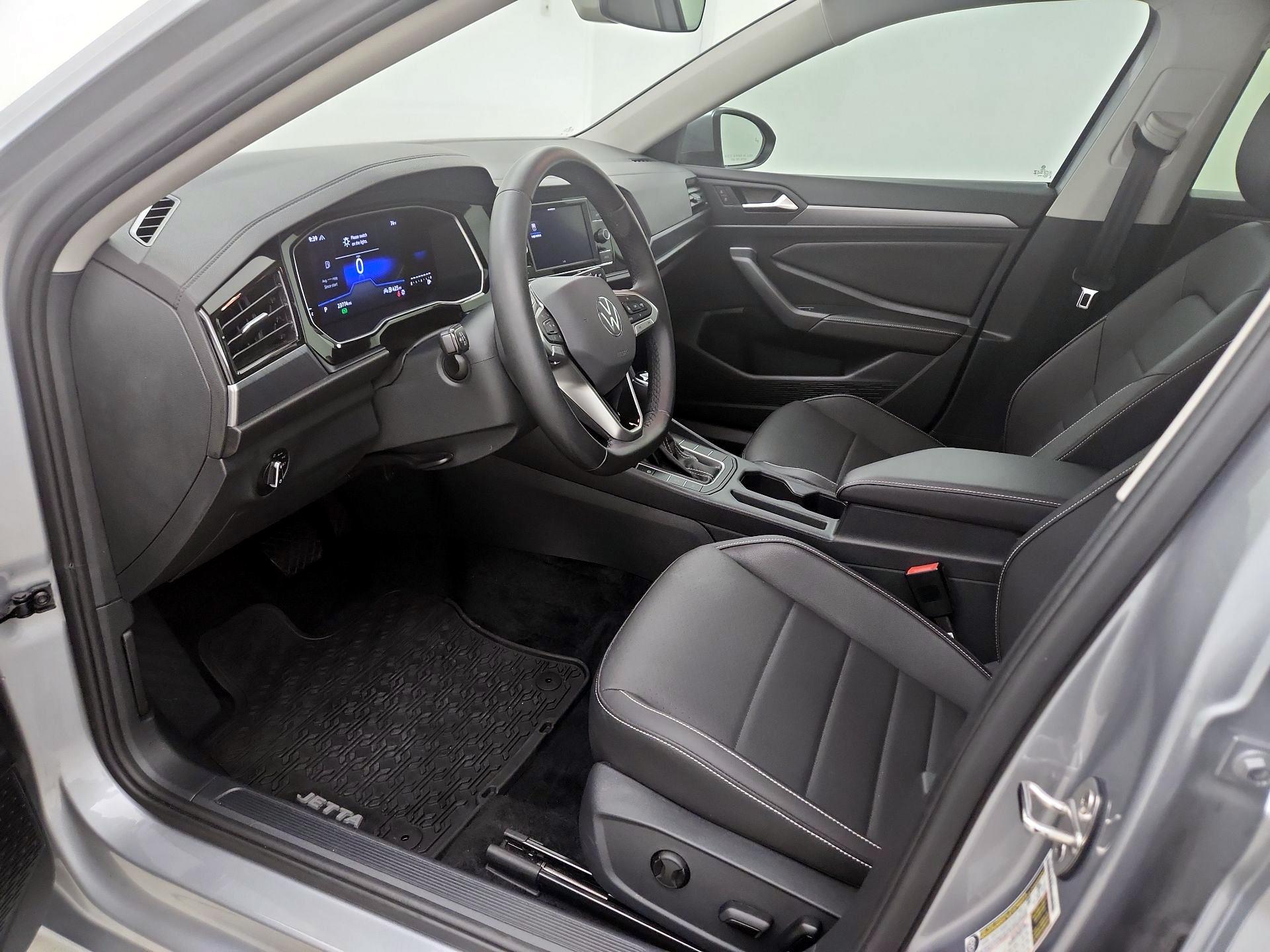 Thumbnail: 2024 Volkswagen Jetta - 11
