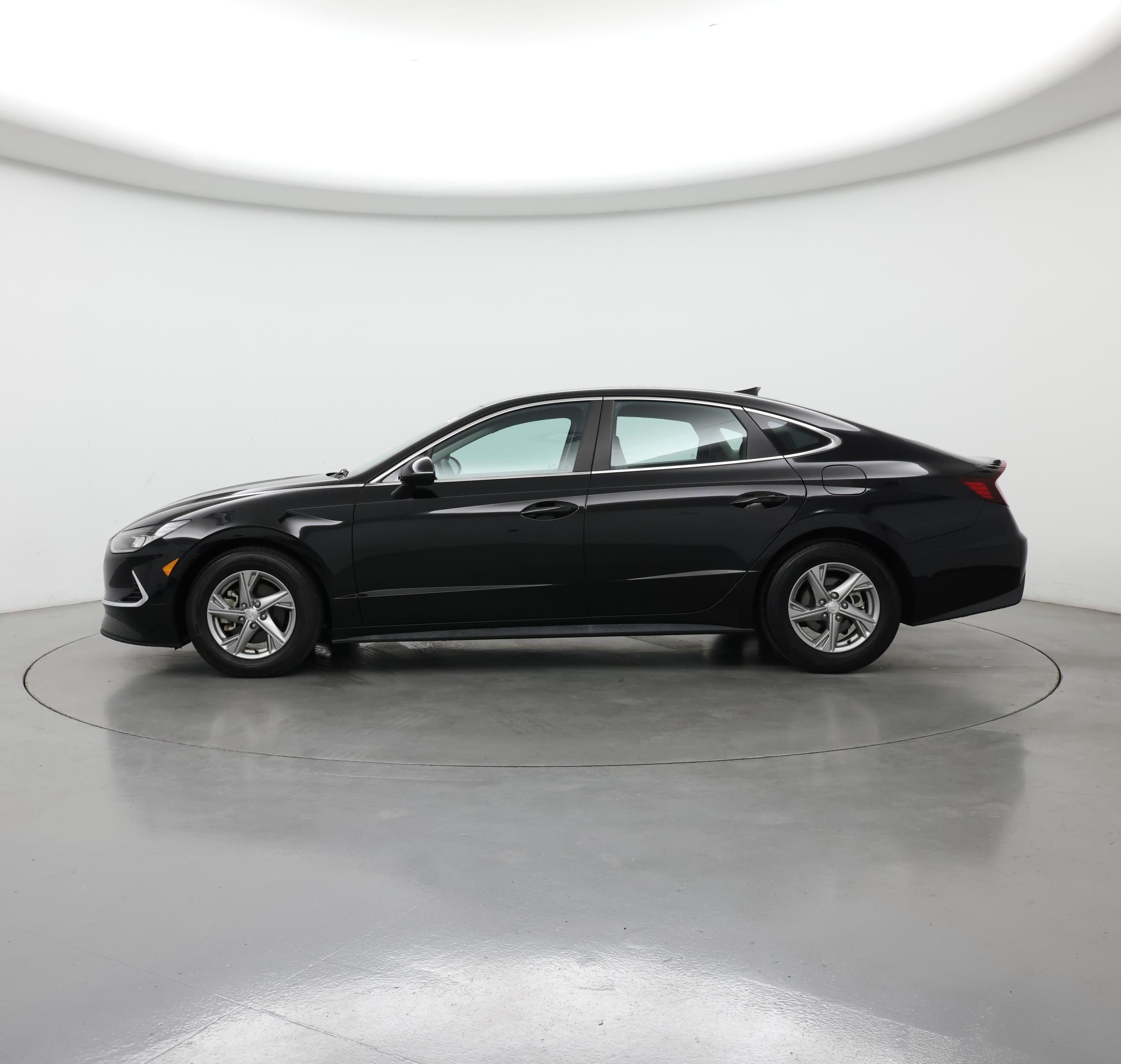 Thumbnail: 2023 Hyundai Sonata - 3