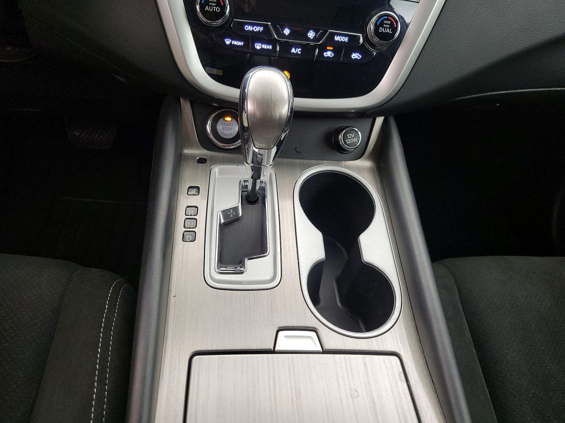 Thumbnail: 2015 Nissan Murano - 18