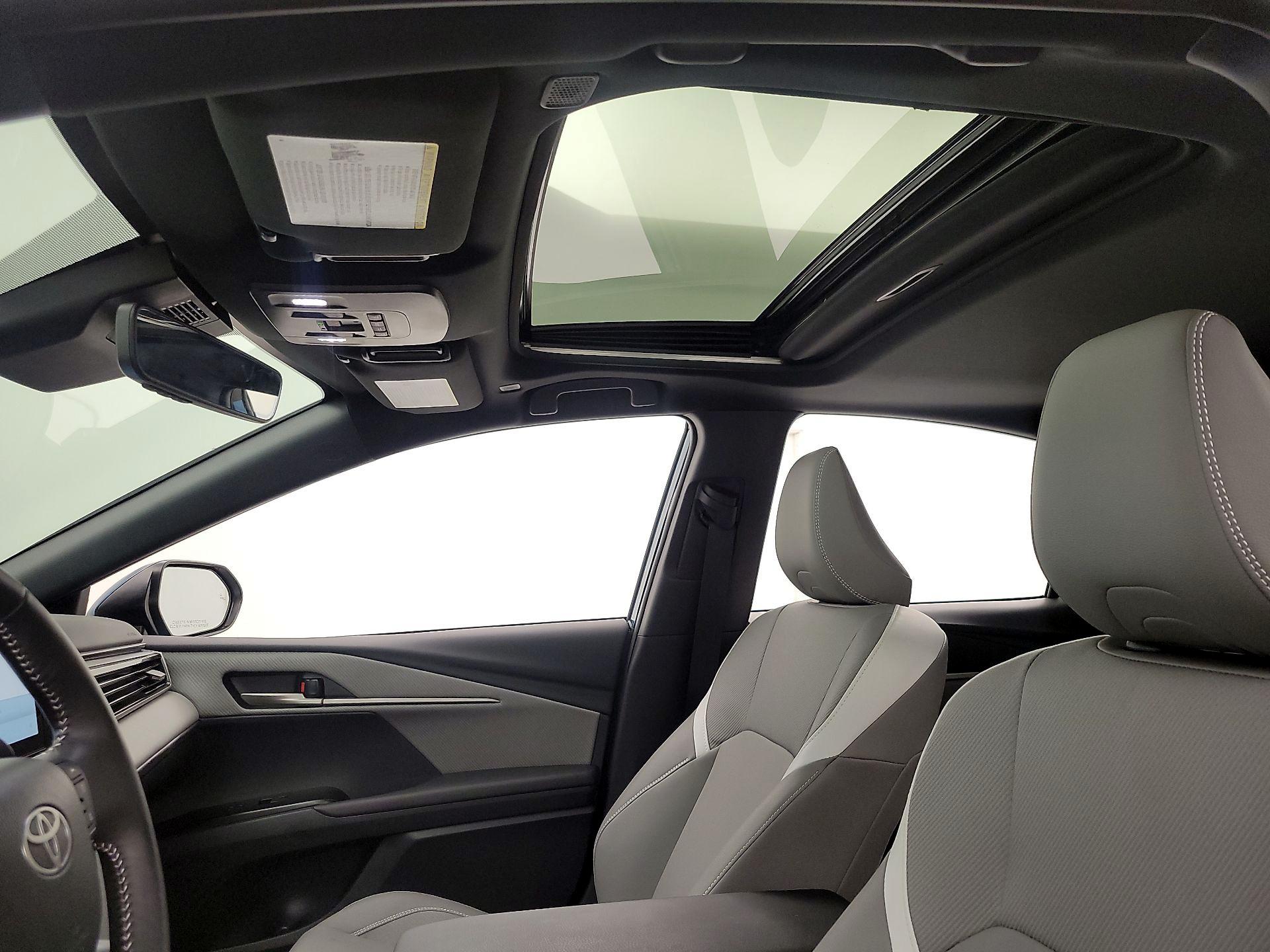 Thumbnail: 2025 Toyota Camry - 19