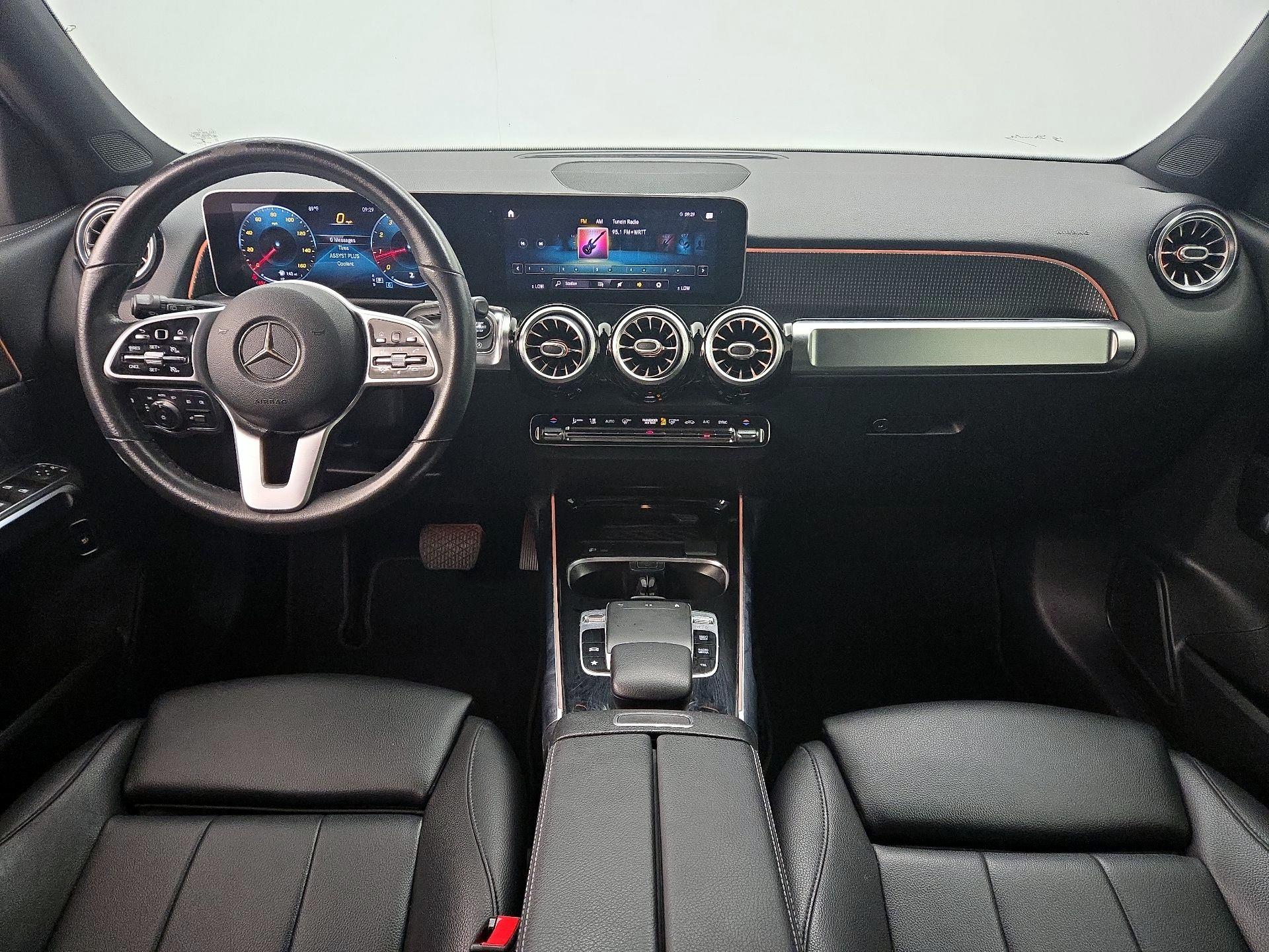 Thumbnail: 2020 Mercedes-Benz GLB - 9