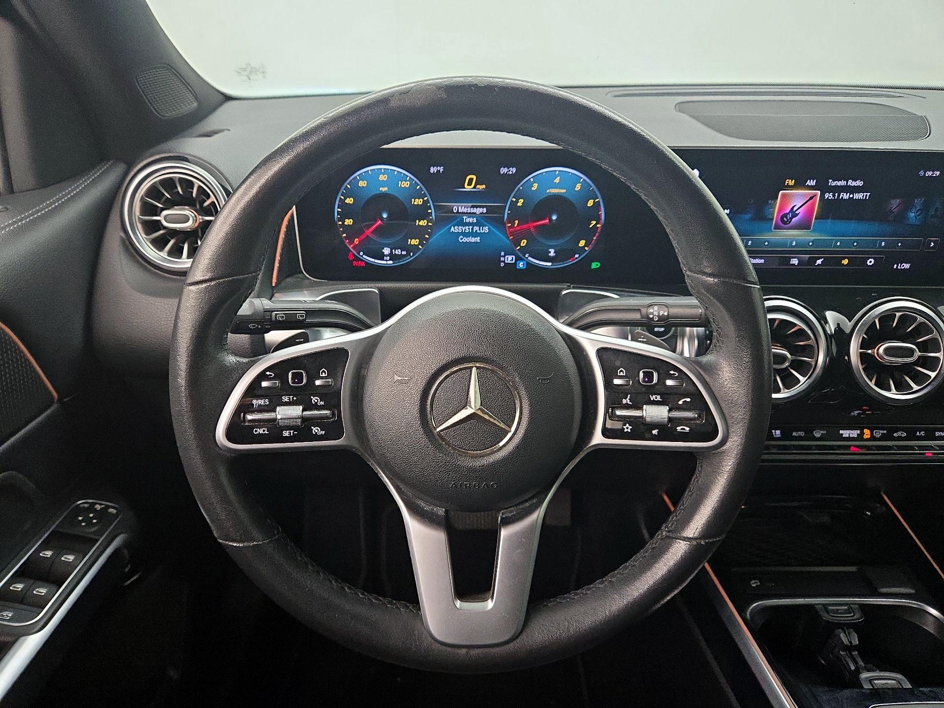 Thumbnail: 2020 Mercedes-Benz GLB - 10