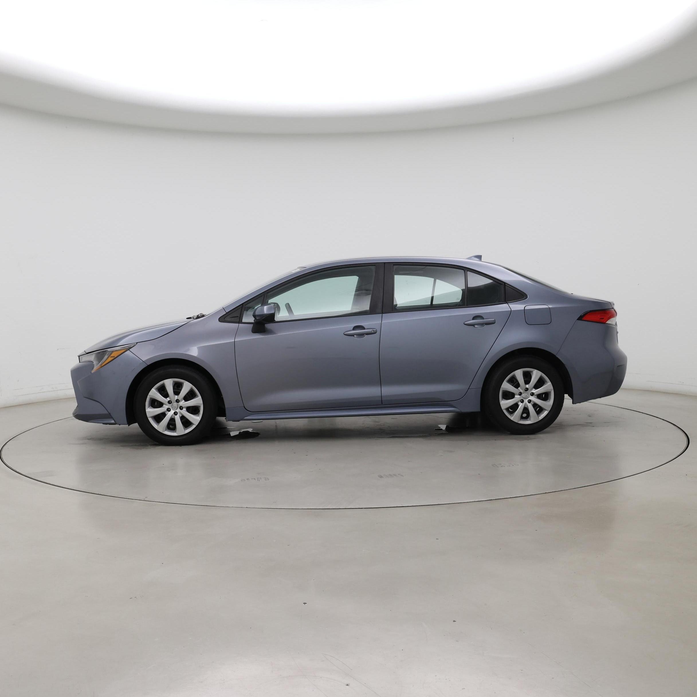 Thumbnail: 2022 Toyota Corolla - 3