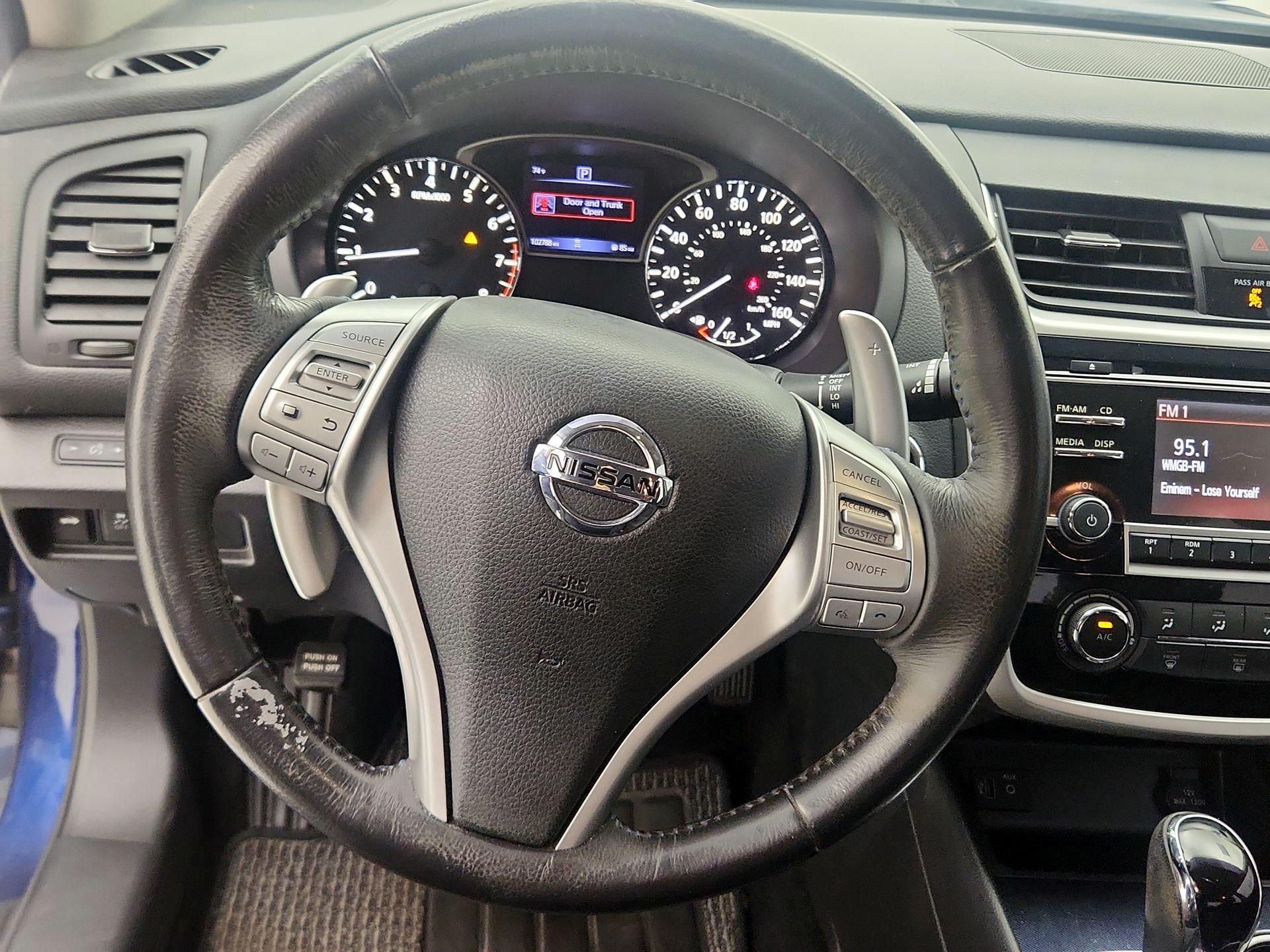 Thumbnail: 2018 Nissan Altima - 10