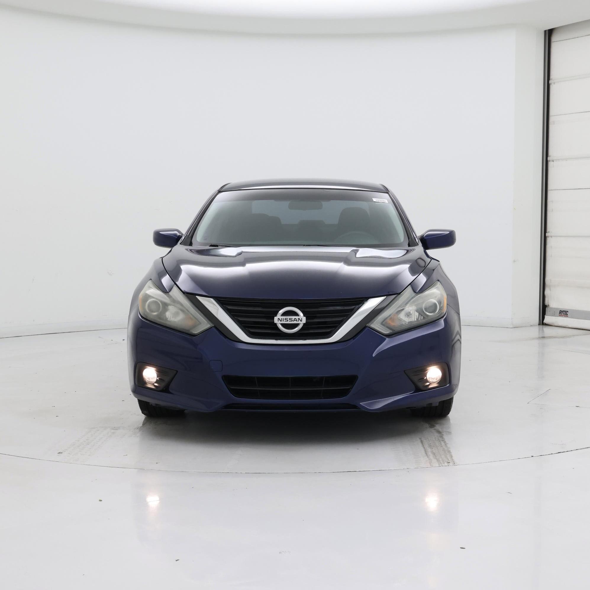 Thumbnail: 2018 Nissan Altima - 5