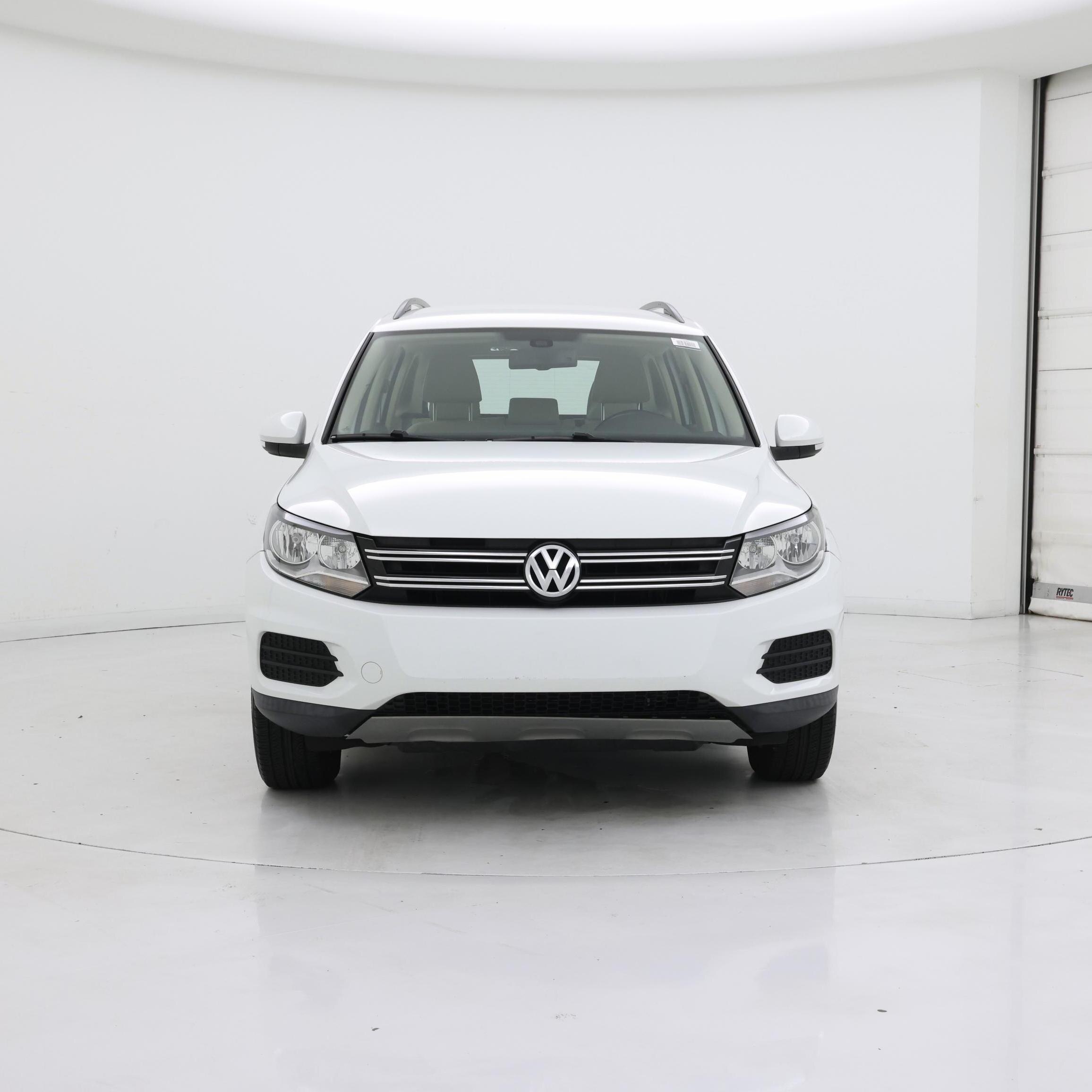 Thumbnail: 2017 Volkswagen Tiguan - 5