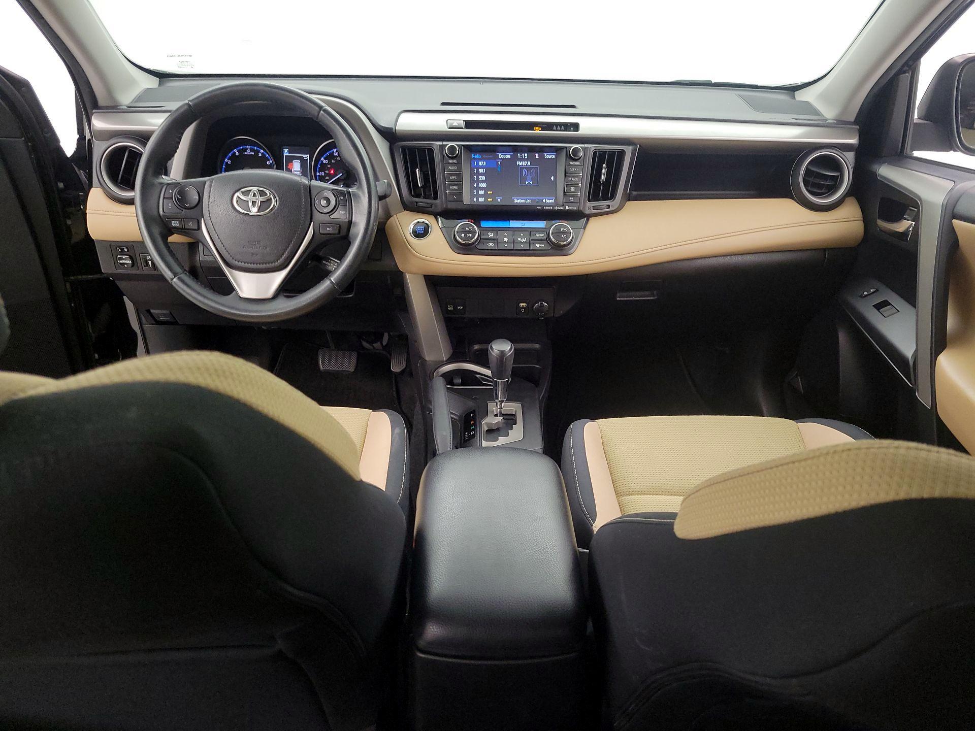 Thumbnail: 2017 Toyota RAV4 - 9