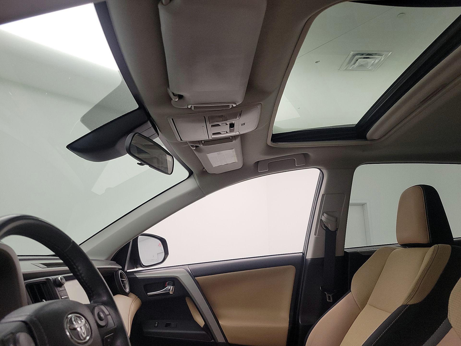 Thumbnail: 2017 Toyota RAV4 - 19