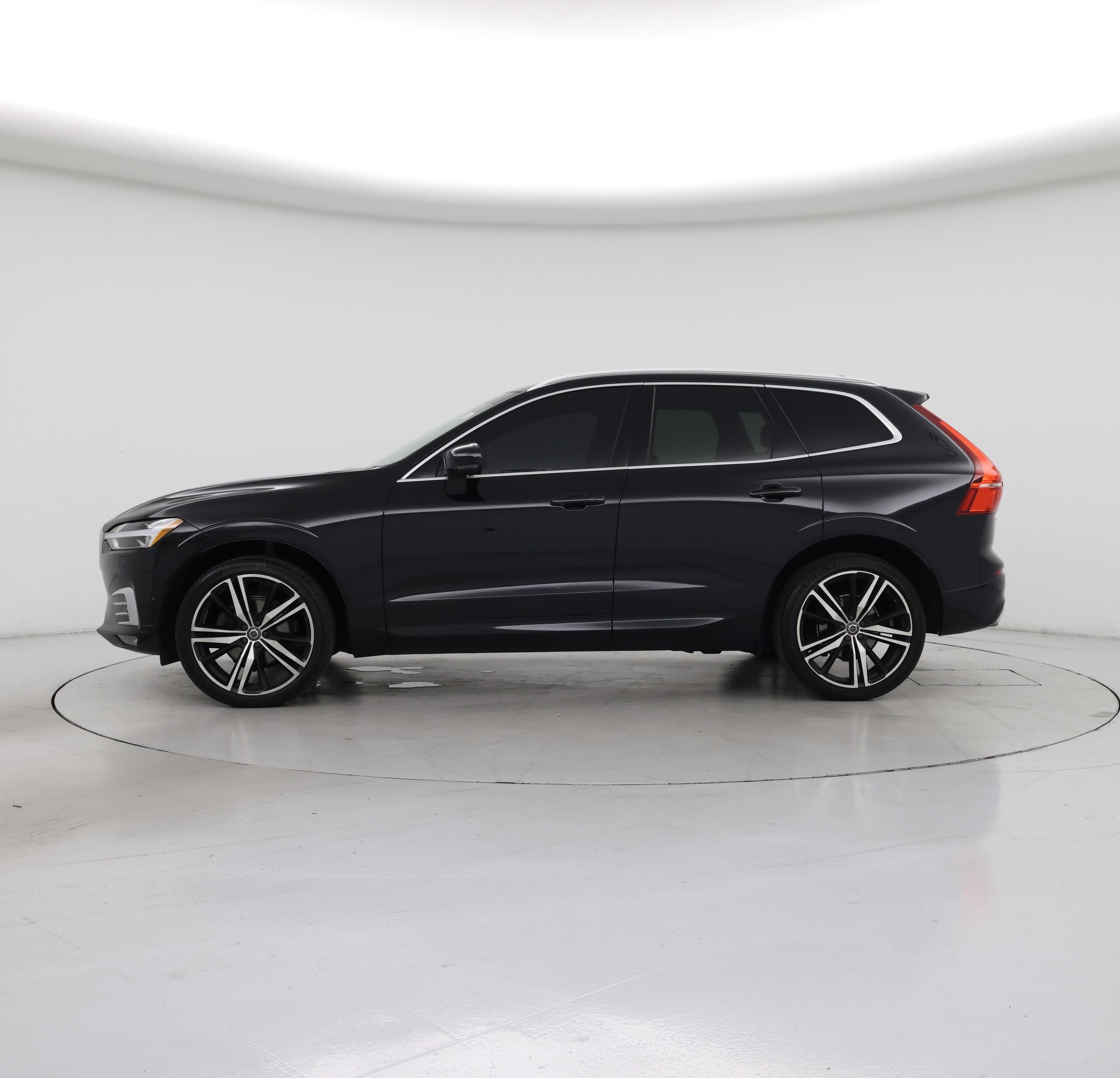 Thumbnail: 2019 Volvo XC60 - 3