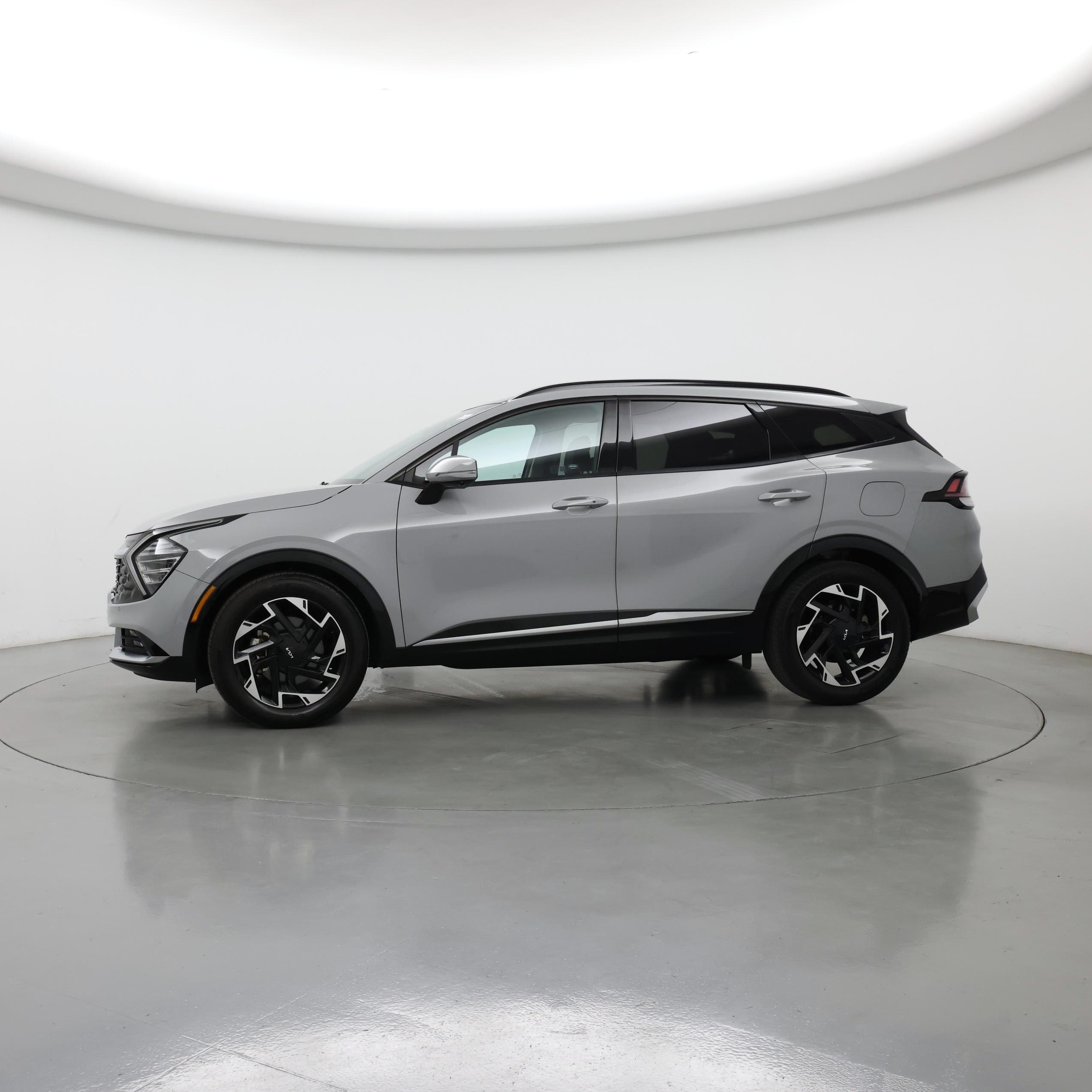 Thumbnail: 2023 Kia Sportage - 3