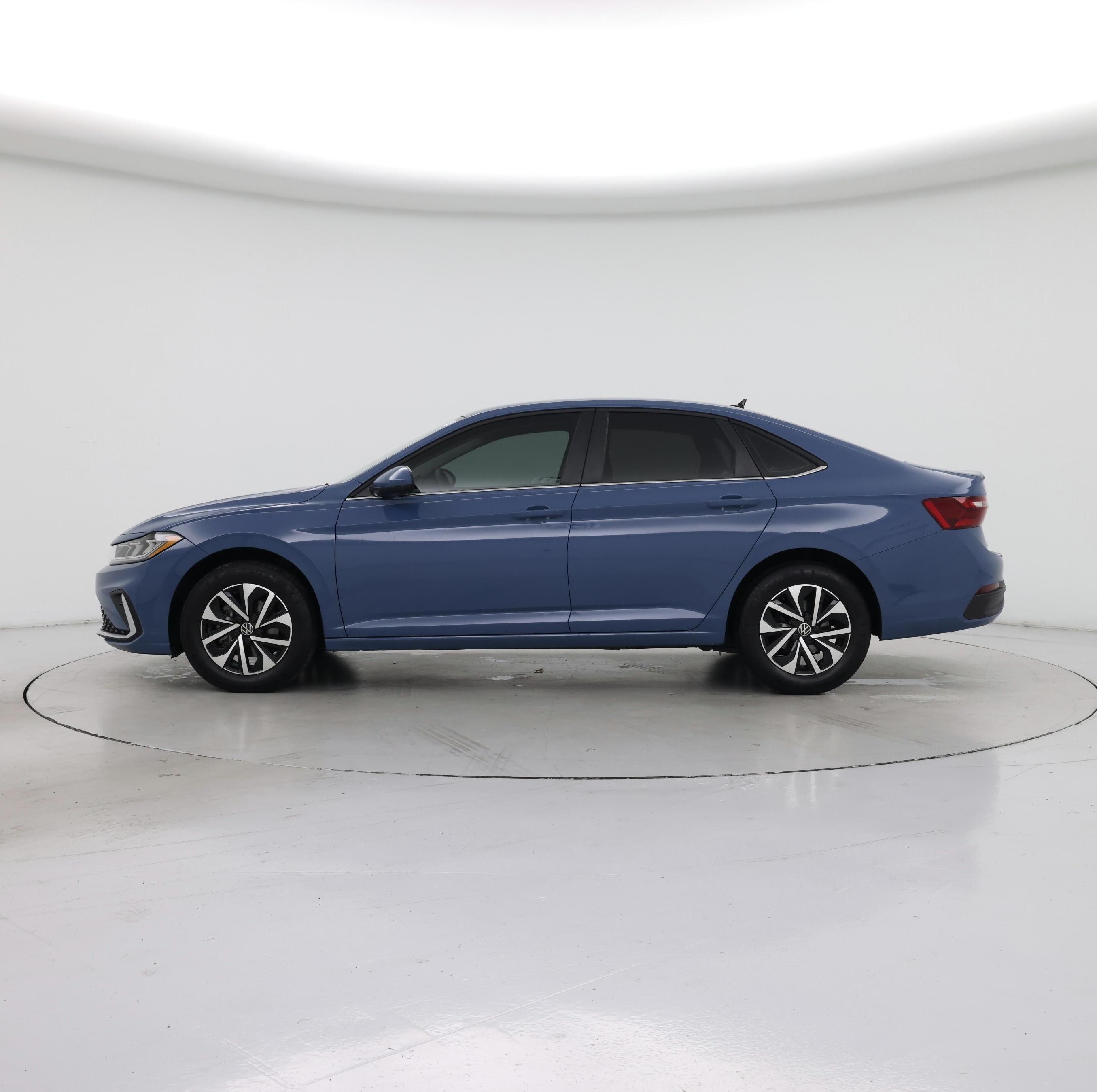 Thumbnail: 2025 Volkswagen Jetta - 3