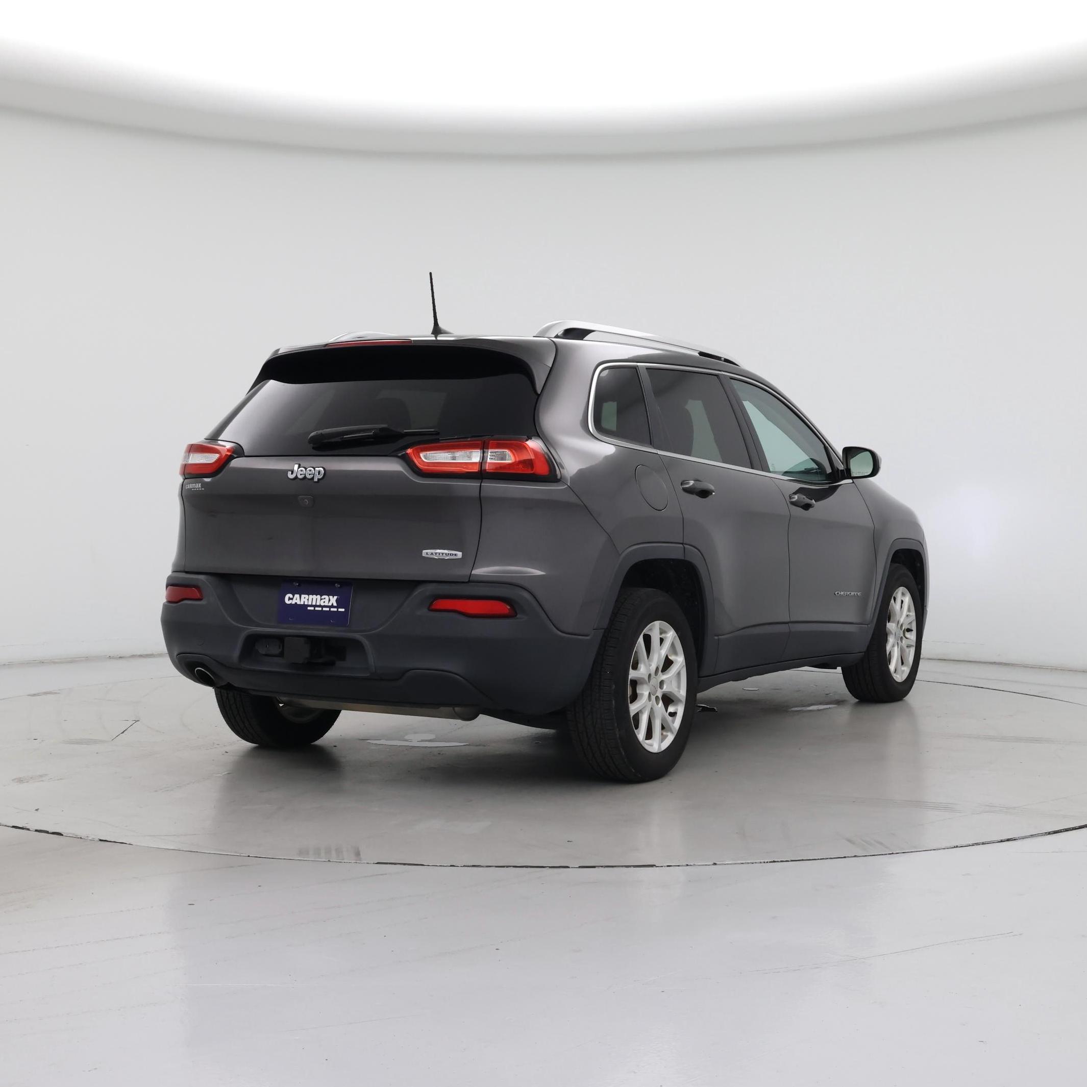 Thumbnail: 2017 Jeep Cherokee - 8