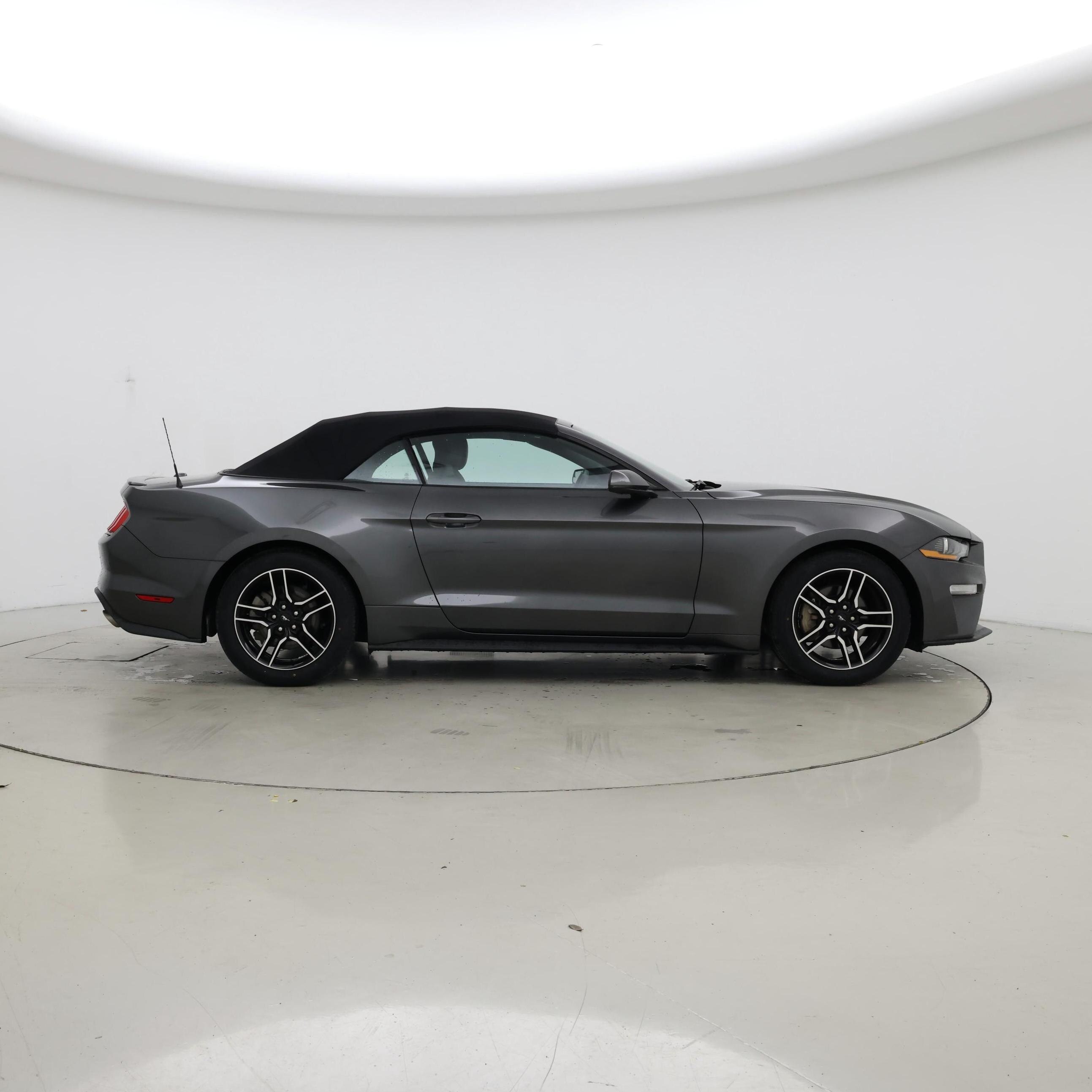 Thumbnail: 2019 Ford Mustang - 7
