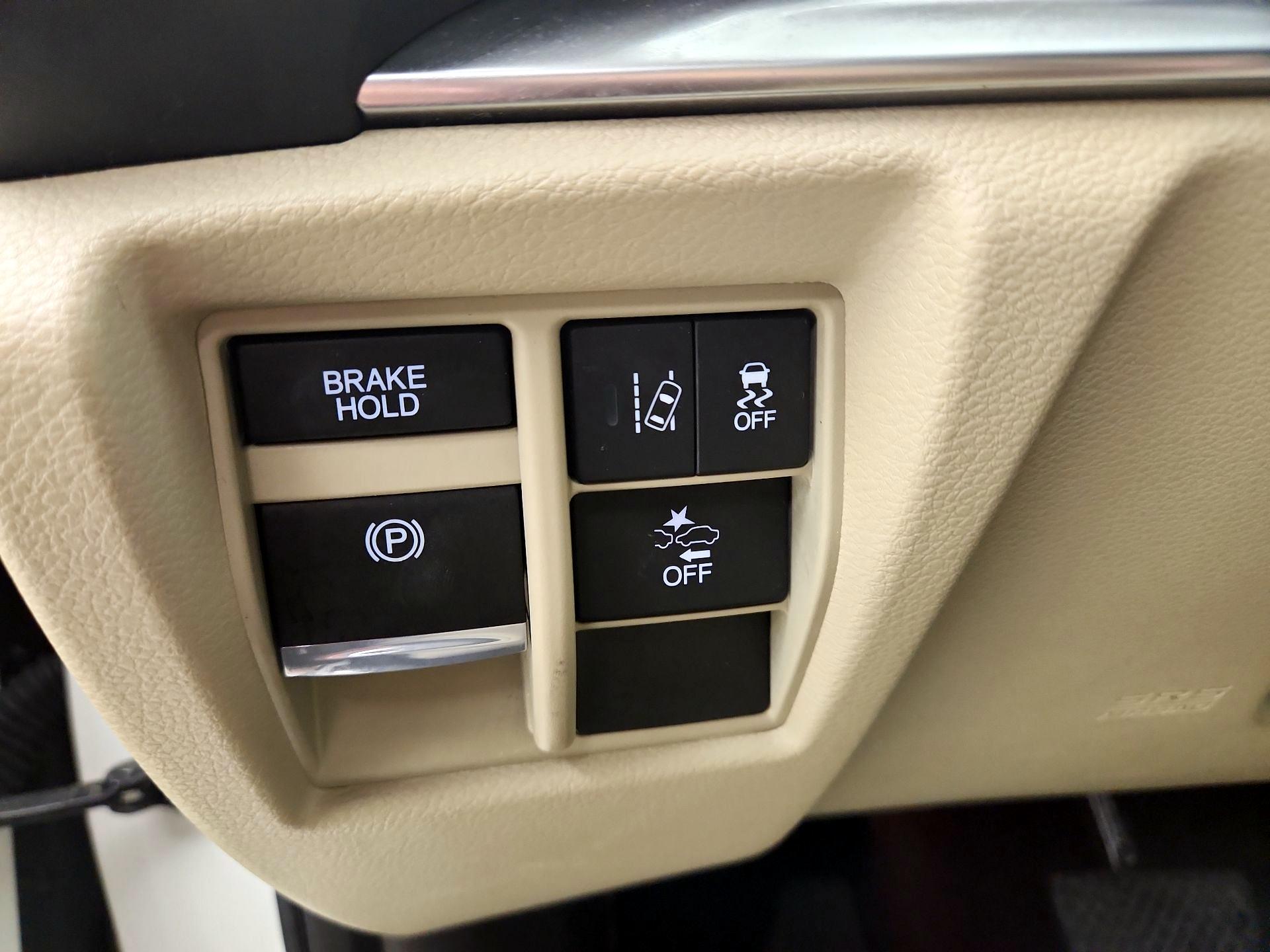 Thumbnail: 2020 Acura MDX - 13