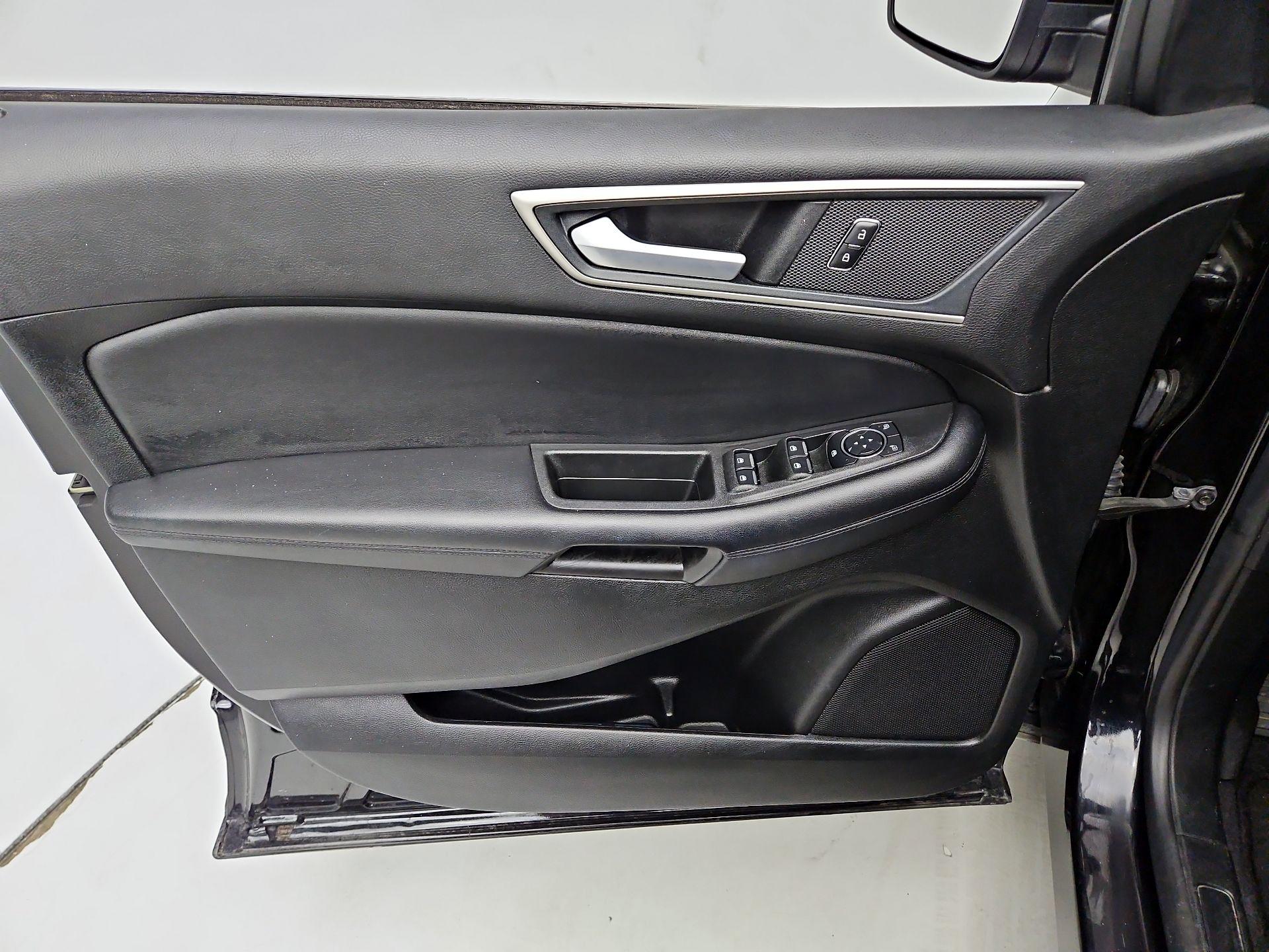 Thumbnail: 2023 Ford Edge - 12