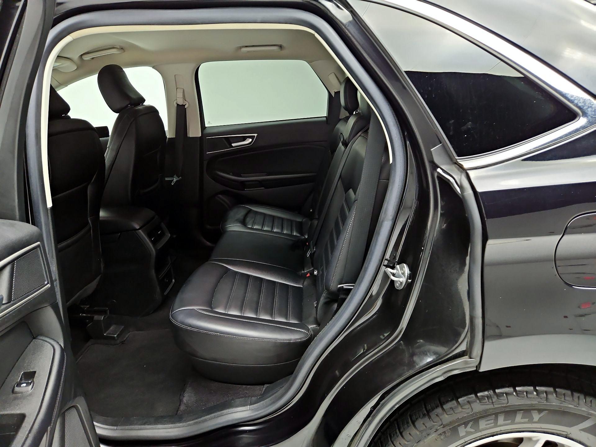 Thumbnail: 2023 Ford Edge - 19