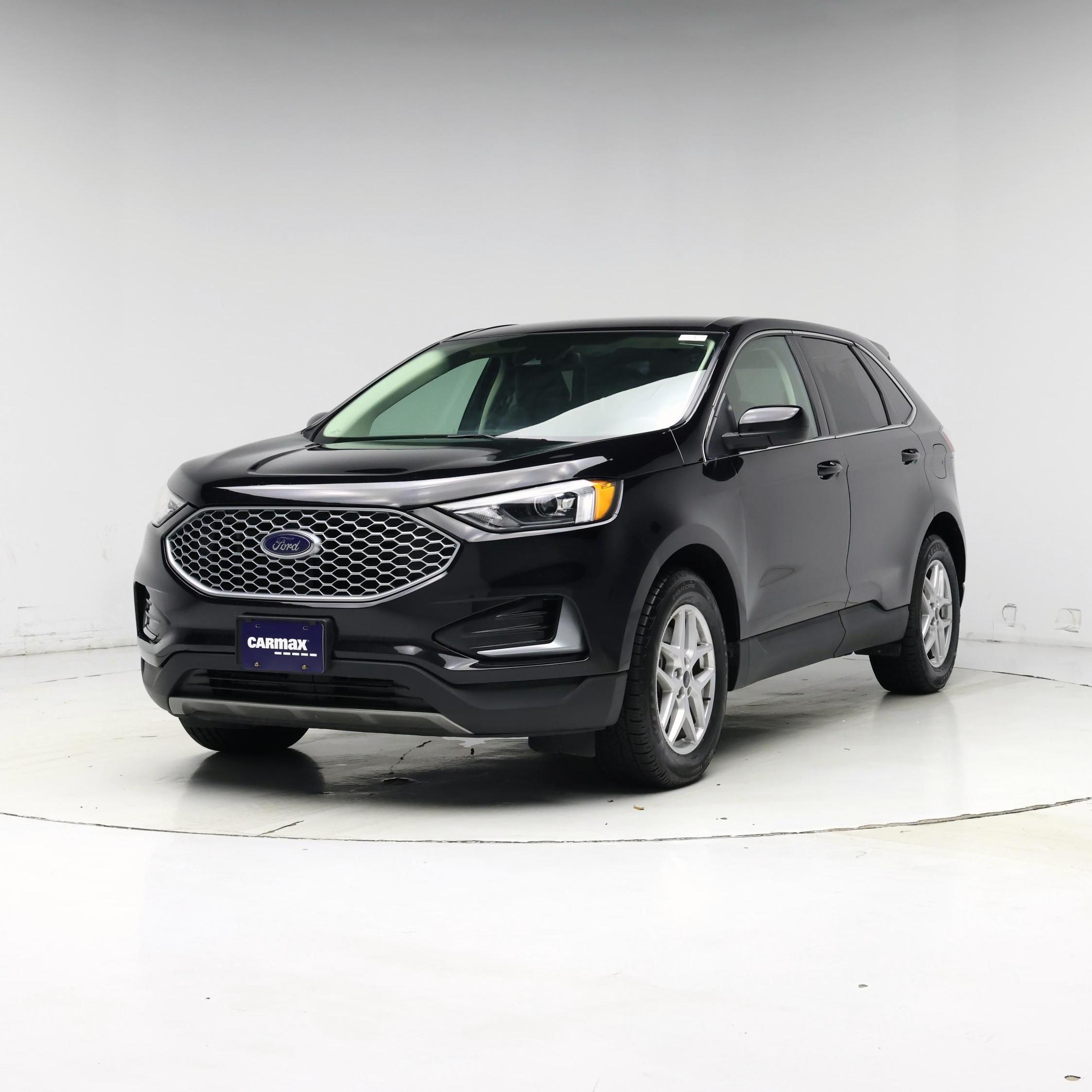 Thumbnail: 2023 Ford Edge - 4