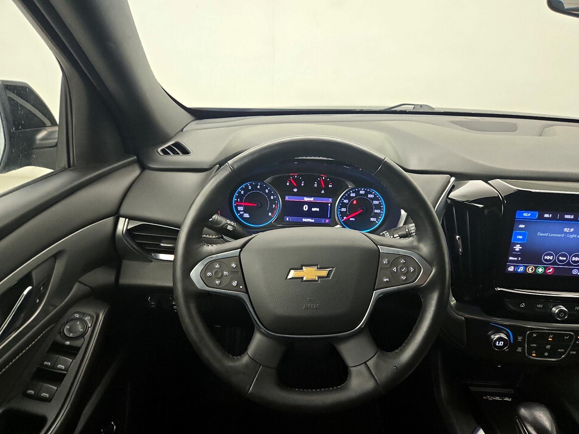 Thumbnail: 2022 Chevrolet Traverse - 10