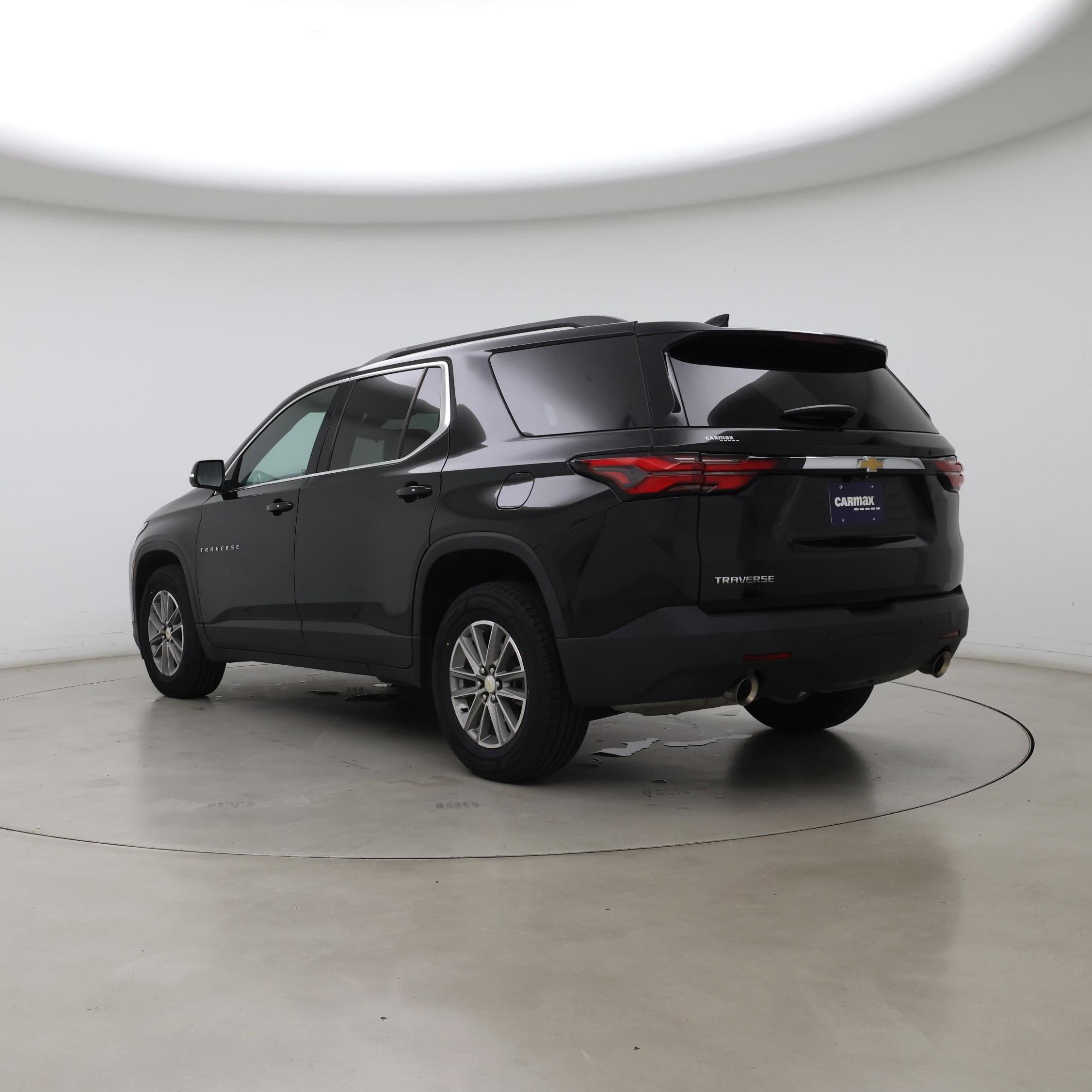 Thumbnail: 2022 Chevrolet Traverse - 2