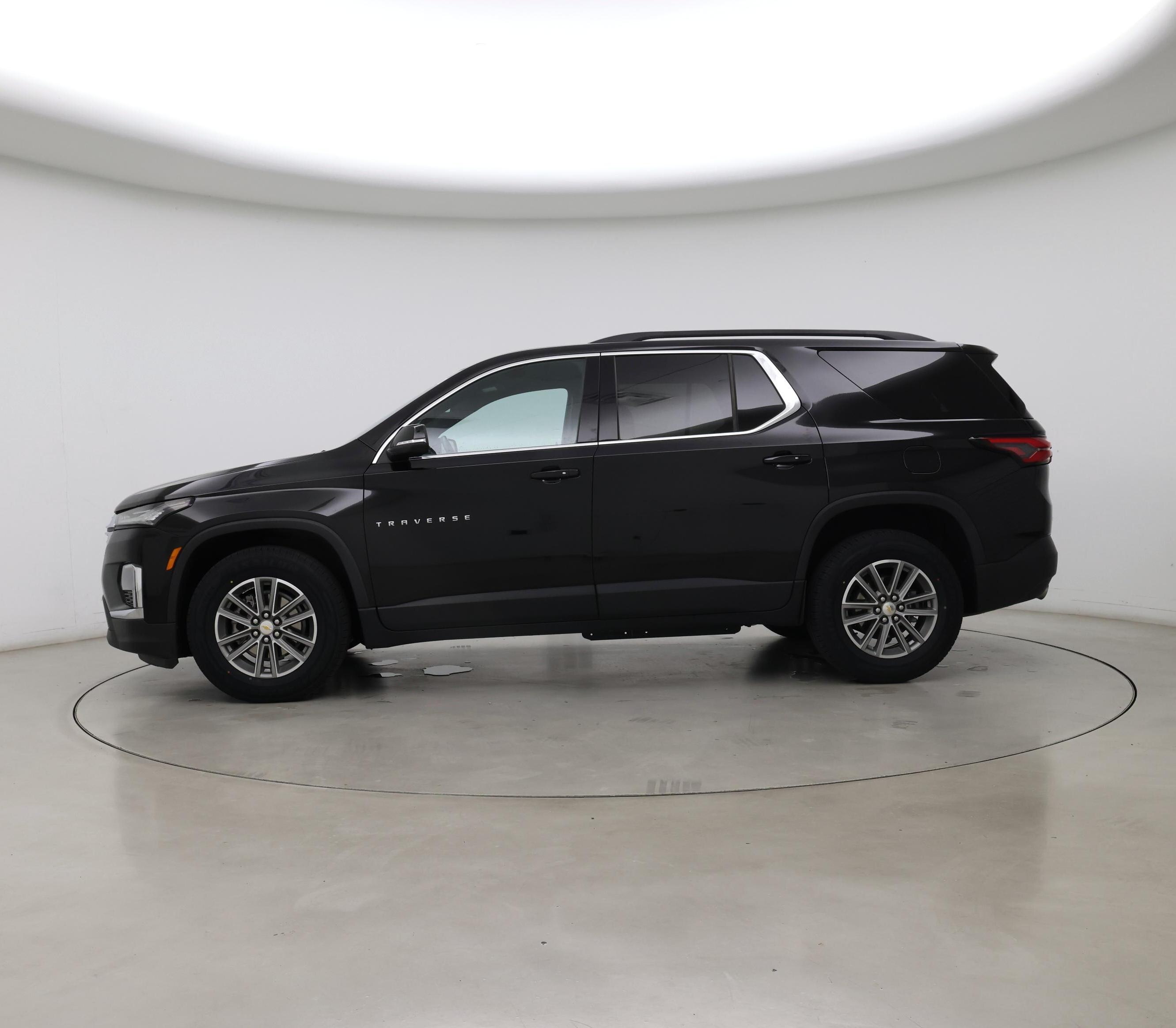 Thumbnail: 2022 Chevrolet Traverse - 3