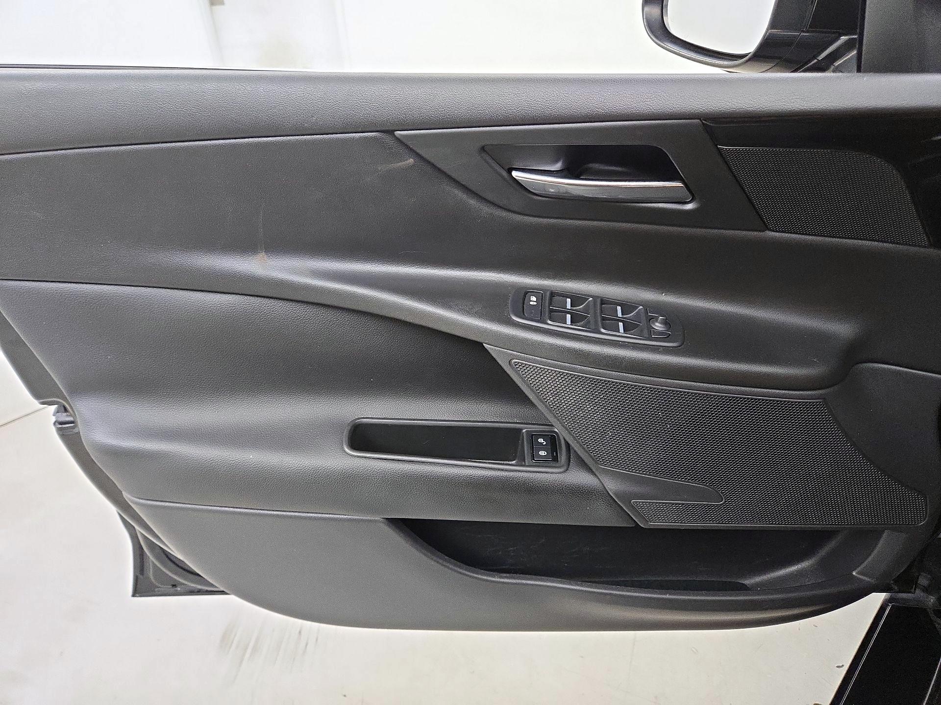 Thumbnail: 2019 Jaguar XE - 12