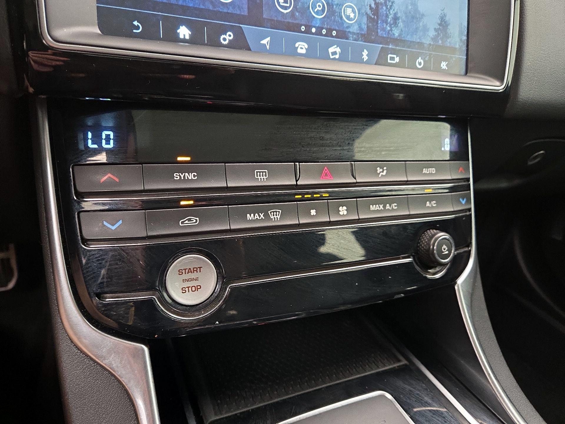Thumbnail: 2019 Jaguar XE - 17